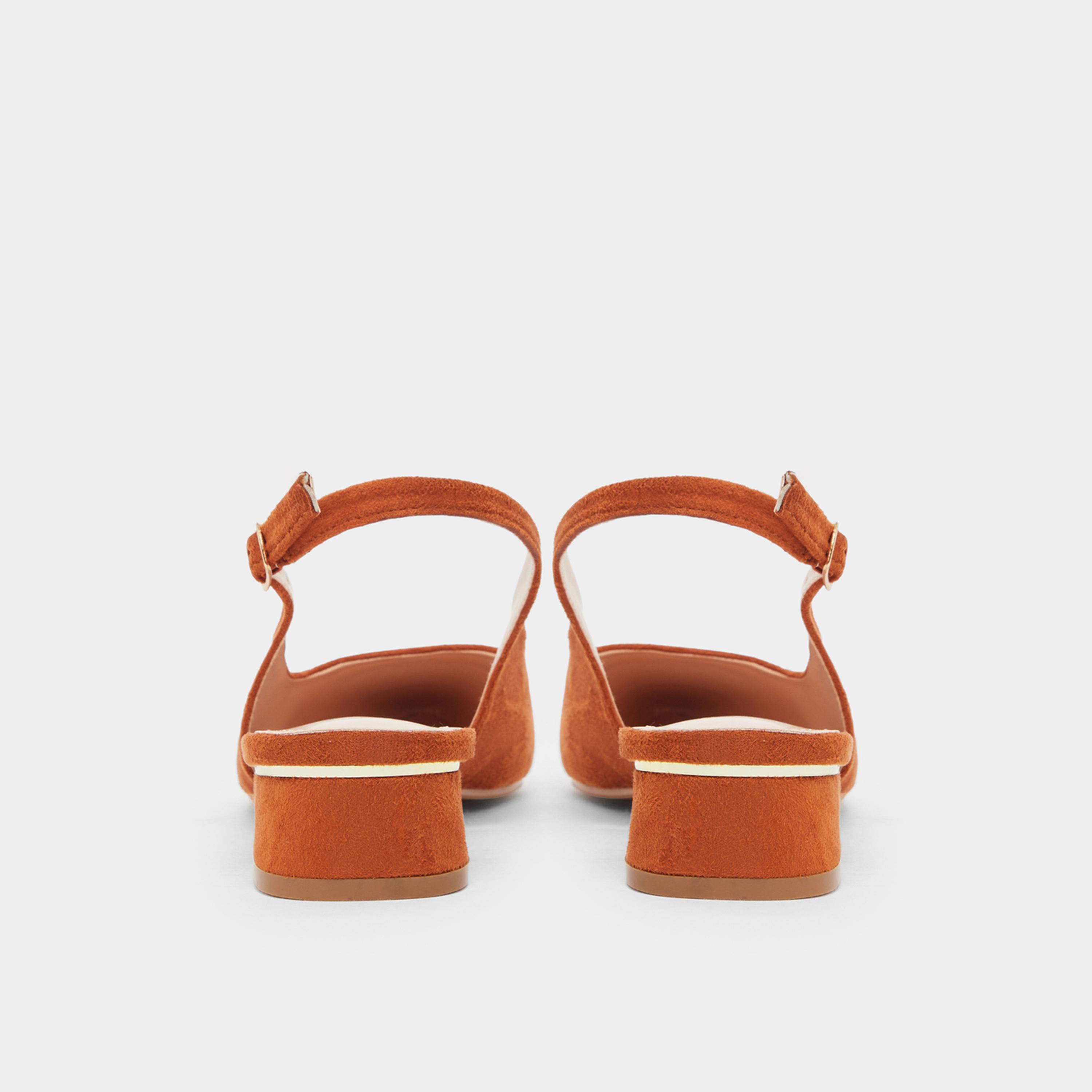 ستايلي - حذاء خفيف بكعب عريض من جلد سويد مخملي بني-women-shoes-sandals-heeled-image-5