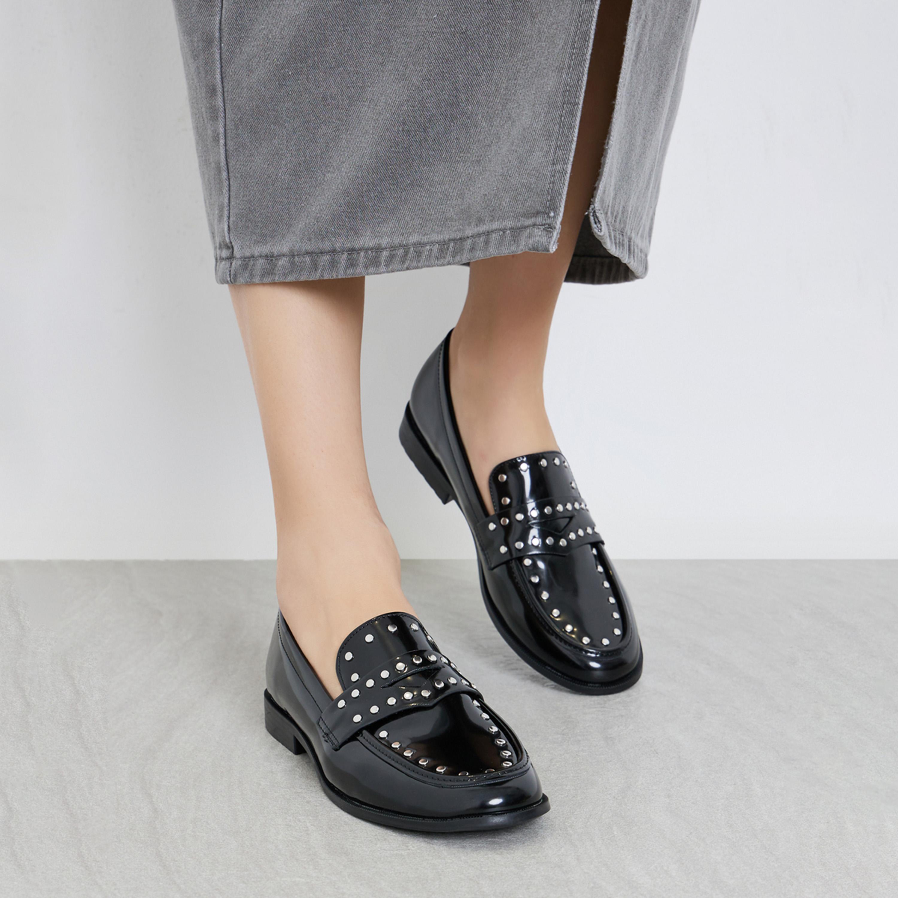 ستايلي - حذاء لوفر أسود مرصع بالمسامير للنساء-women-shoes-flats-loafers-image-2
