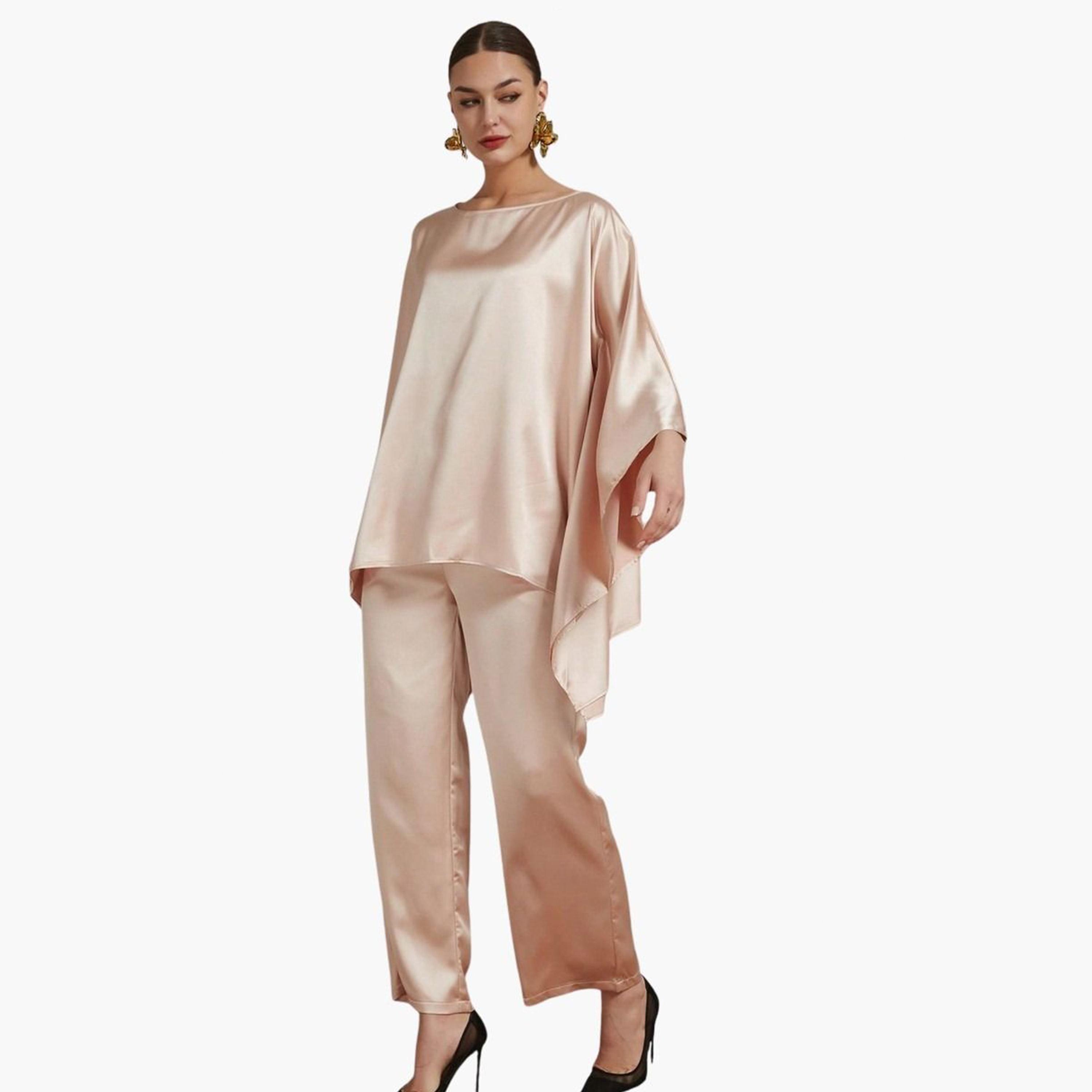 تيك تو - طقم بلوزة وبنطال من الساتان الوردي بتصميم غير متماثل-women-clothing-coordsets-image-3