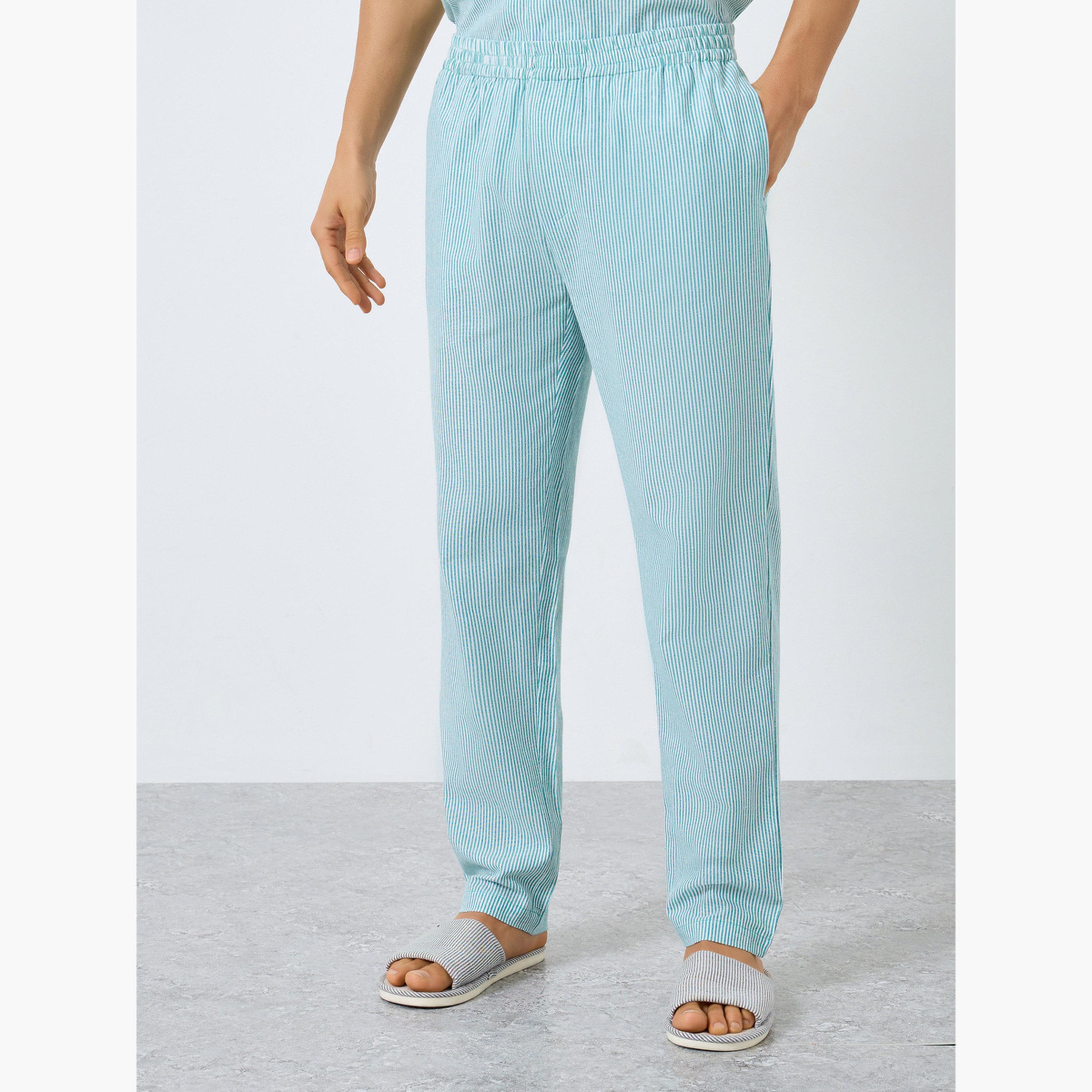 طقم بيجاما من بنطال وقميص مخطط بقصة مريحة-men-clothing-nightwear-sets-image-4