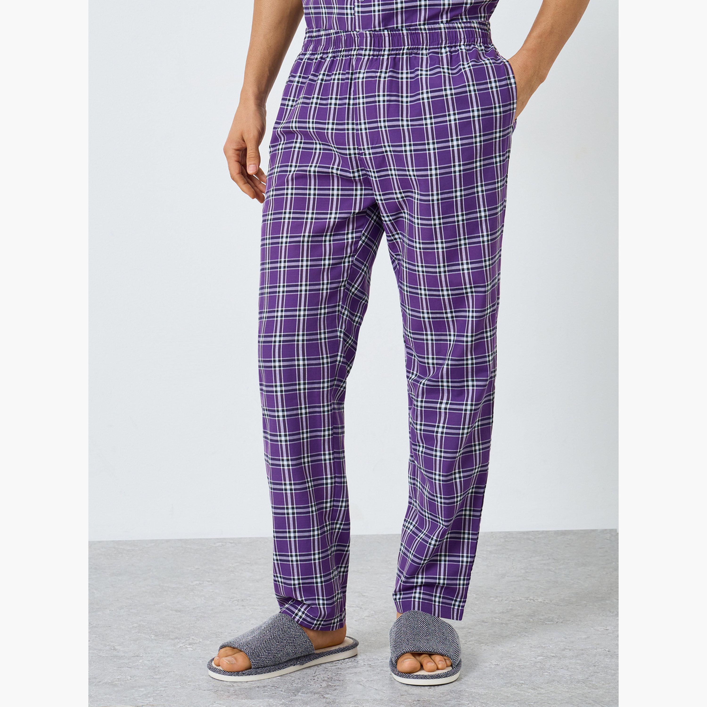 طقم بيجاما من بنطال وقميص كاروهات بقصة مريحة-men-clothing-nightwear-sets-image-5