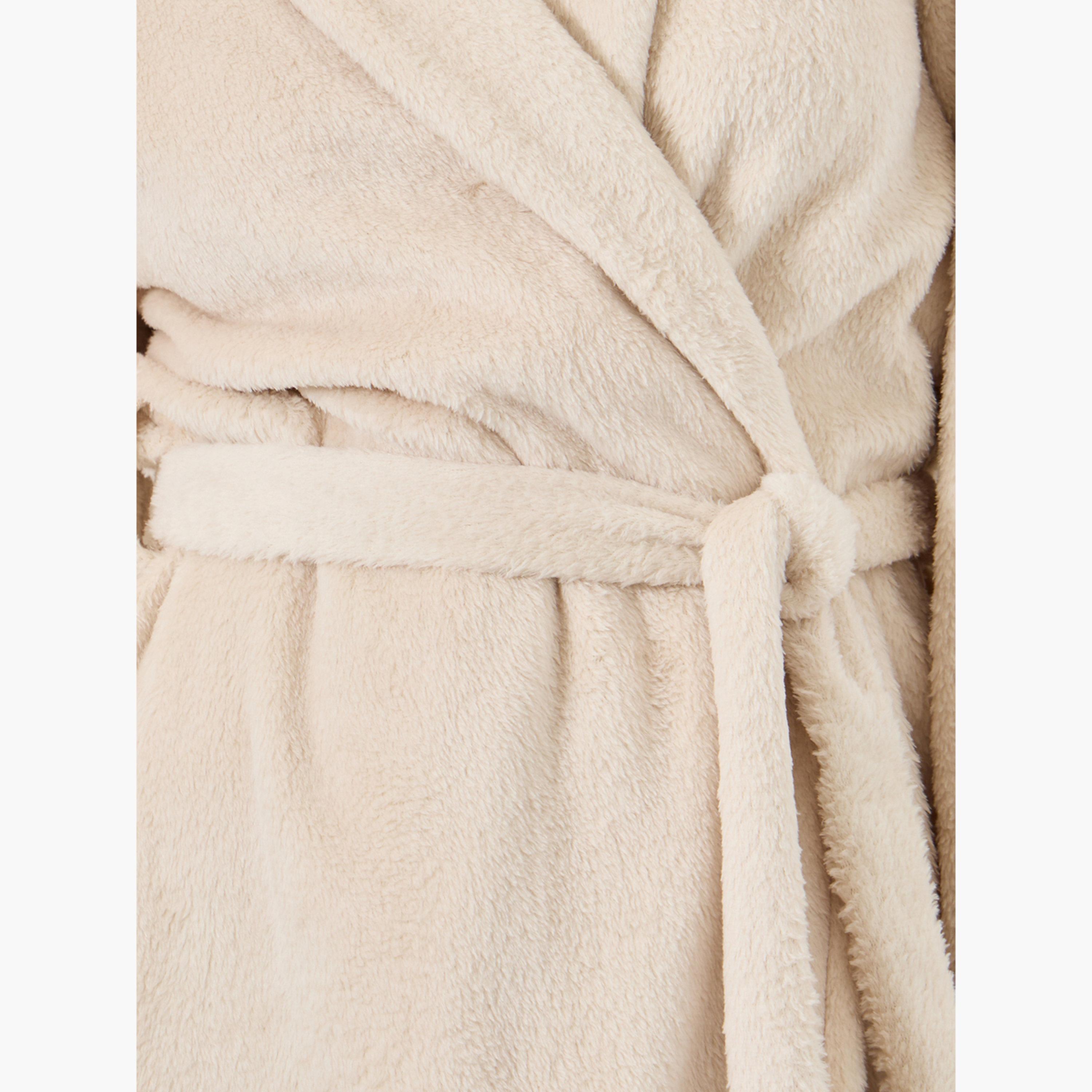 ستايلي - روب من الصوف بياقة شال باللون البيج للنساء-women-clothing-nightwear-robes-image-3