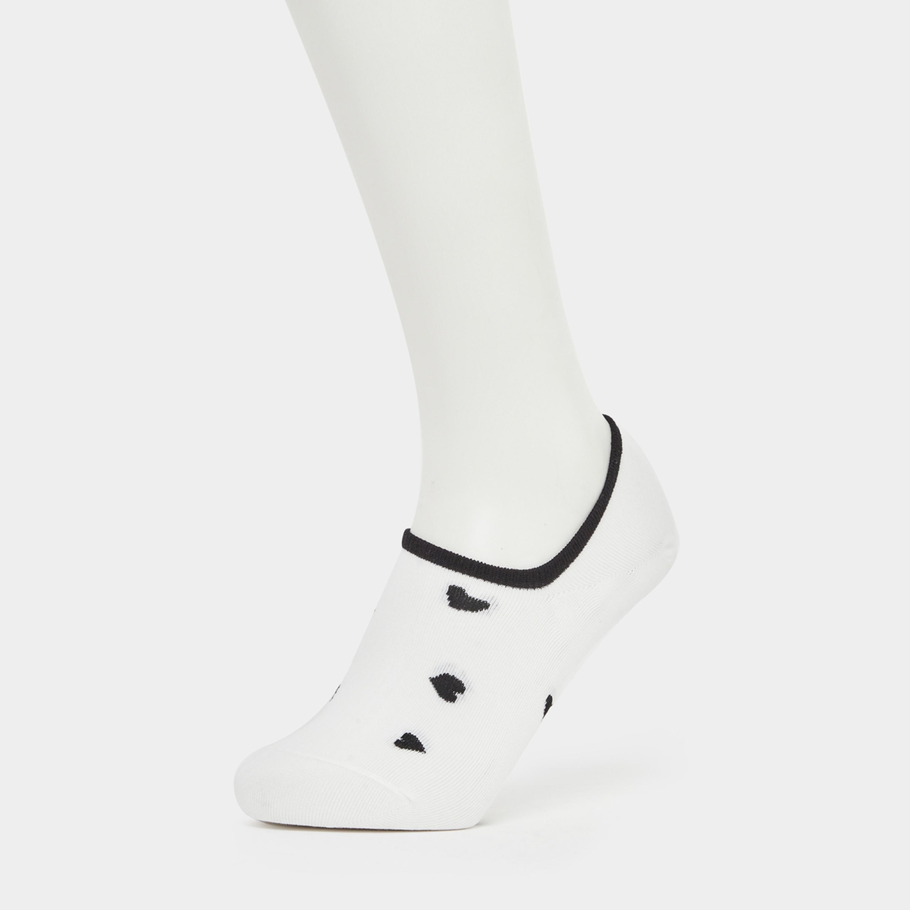 ستايلي - عبوة من 3 جوارب بيضاء رسوم قلب-women-socksandstockings-image-2