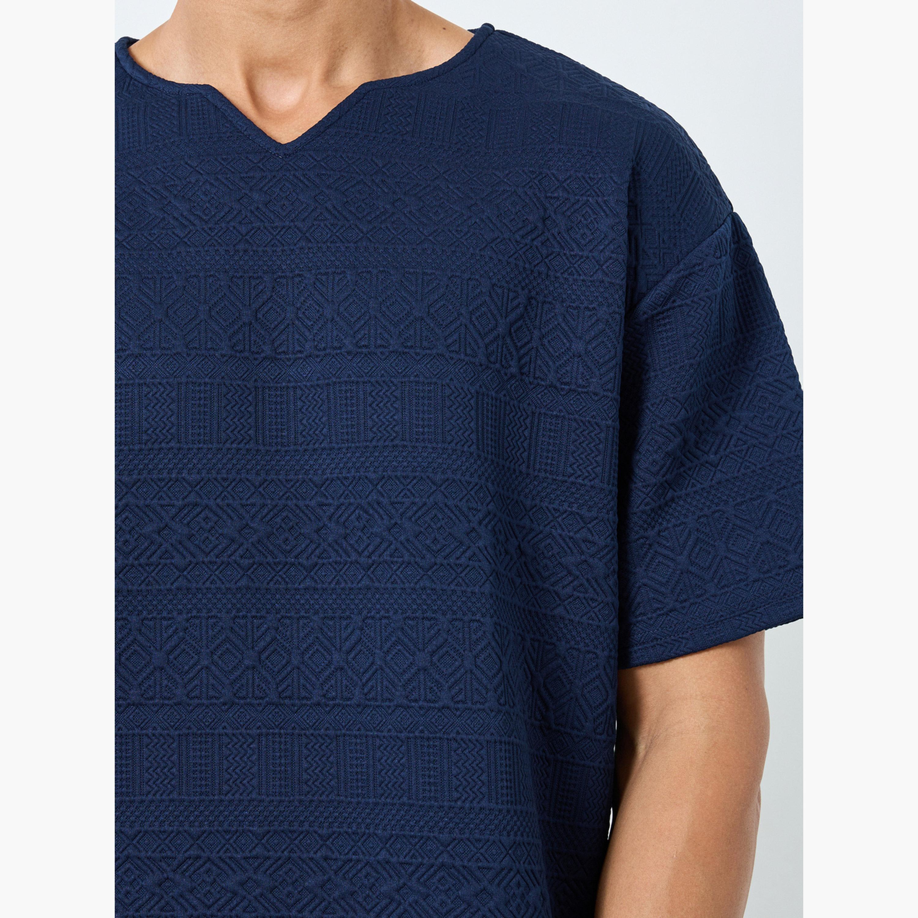 Styli Navy Blue Textured Oversized Notch Neck T-Shirt-men-clothing-tshirtsandpolos-tshirts-image-3