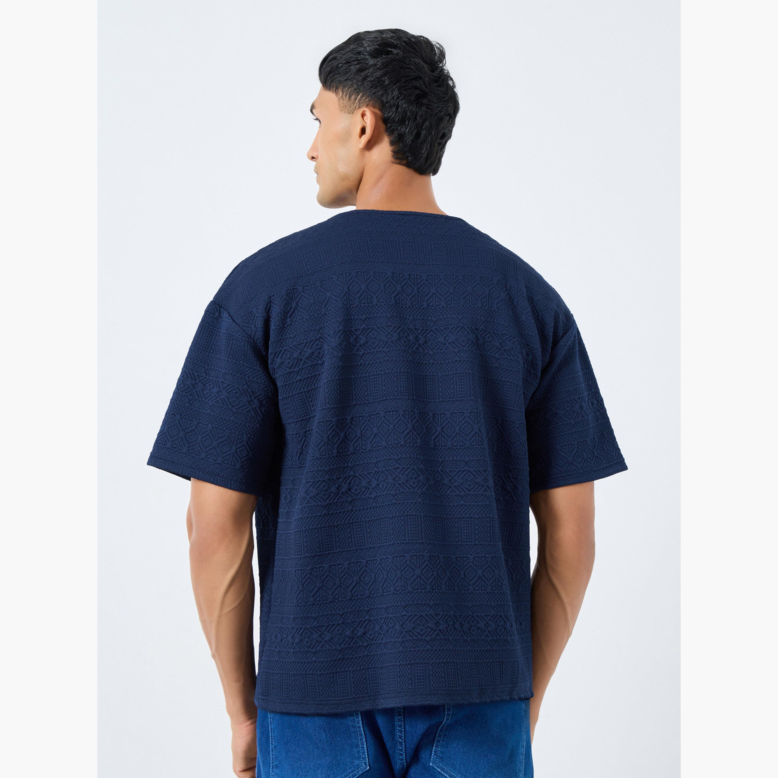 Styli Navy Blue Textured Oversized Notch Neck T-Shirt-men-clothing-tshirtsandpolos-tshirts-image-4