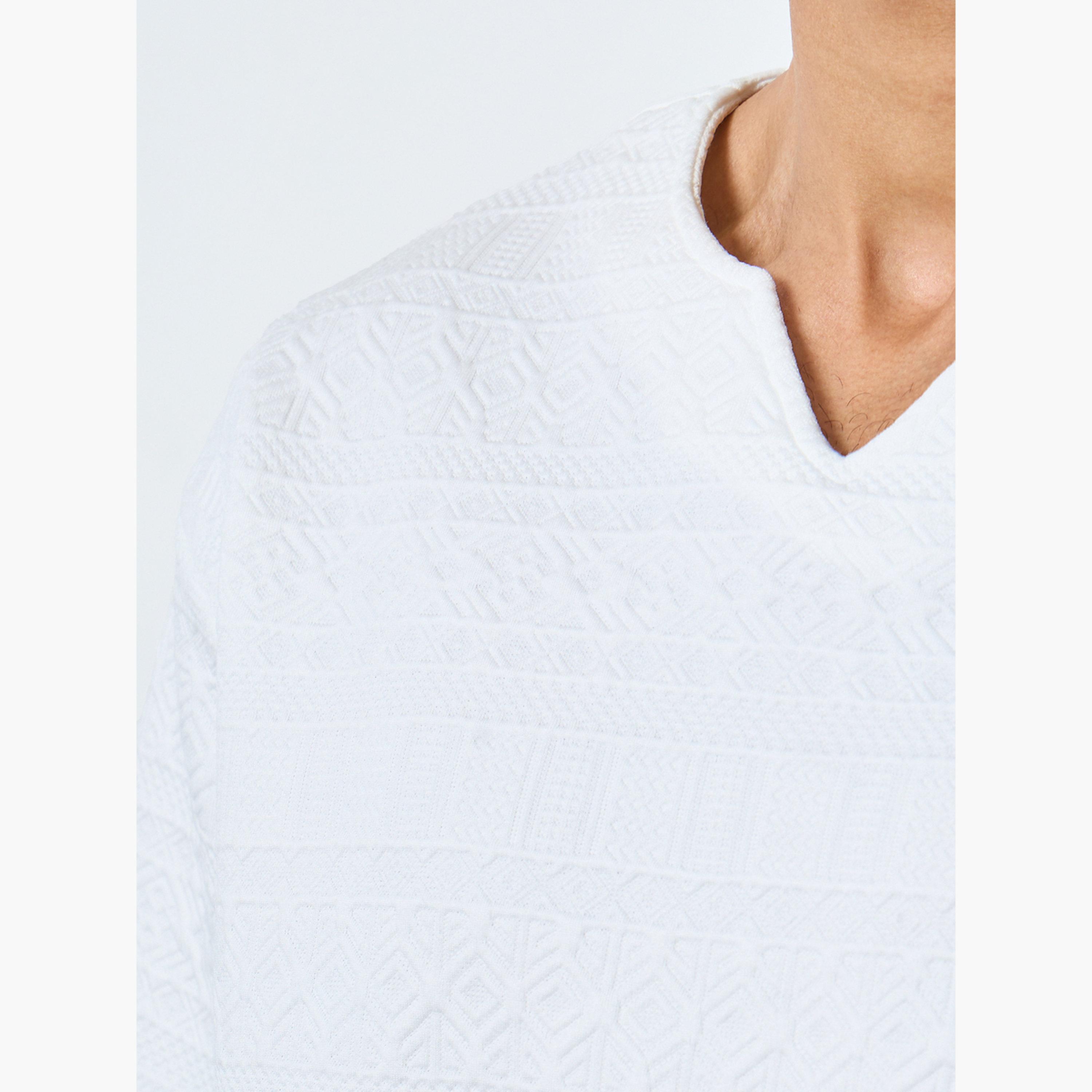 Styli White Textured Oversized Notch Neck T-Shirt-men-clothing-tshirtsandpolos-tshirts-image-4