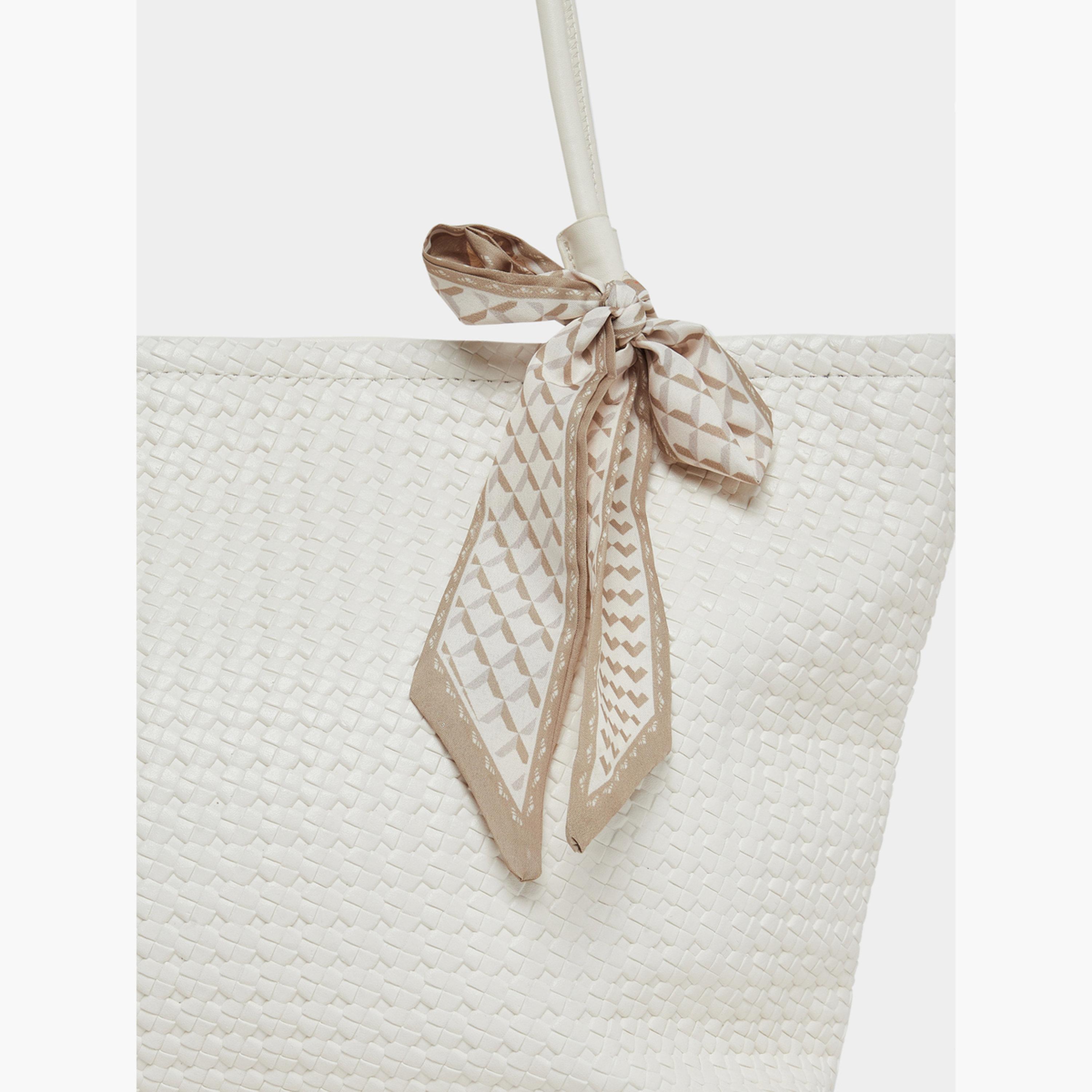 شنطة كتف بارزة الملمس بتفاصيل وشاح-women-bagsandwallets-handbags-image-3