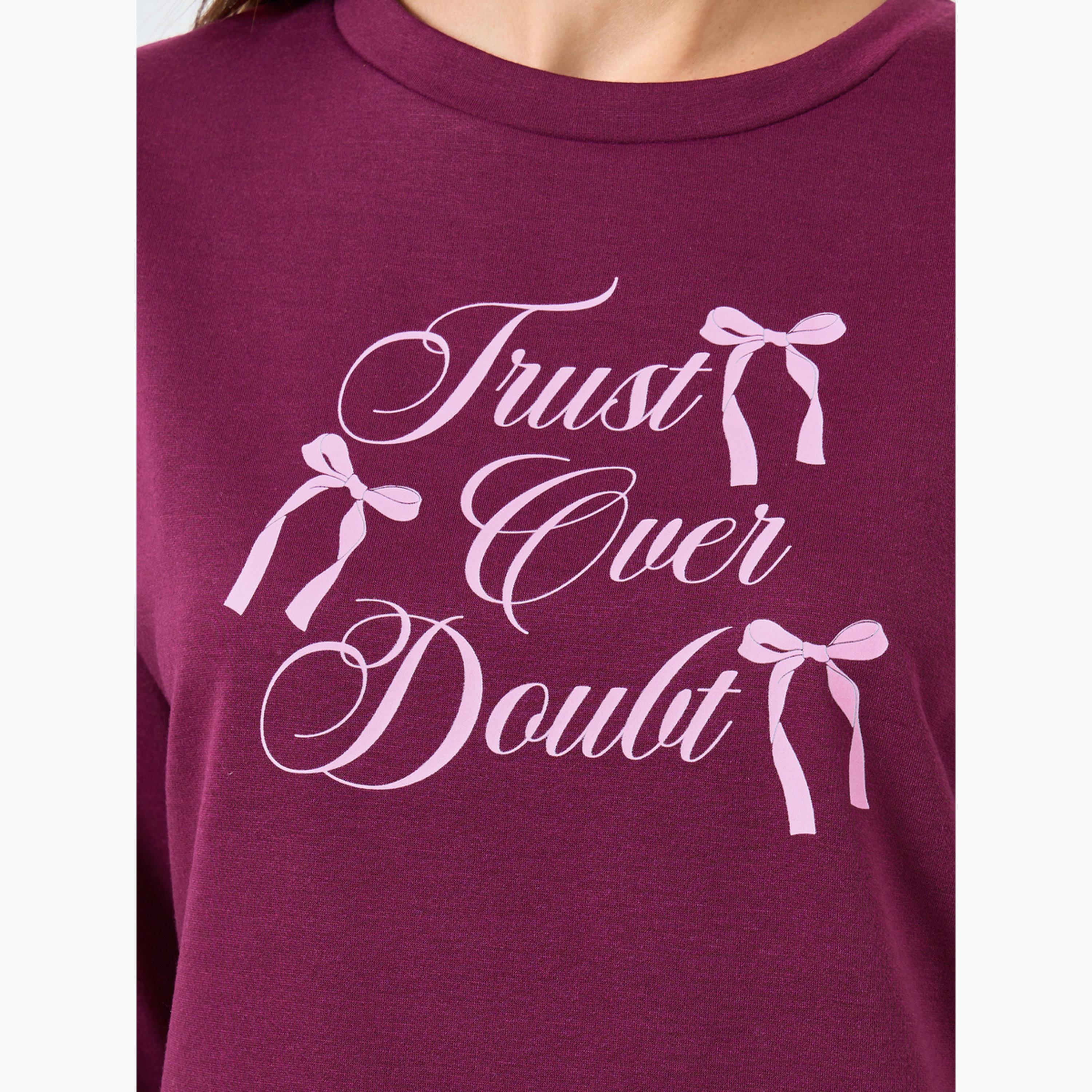Styli Bow Slogan Print Sweatshirt and Pyjama Set-women-clothing-nightwear-pyjamas-longsets-image-5