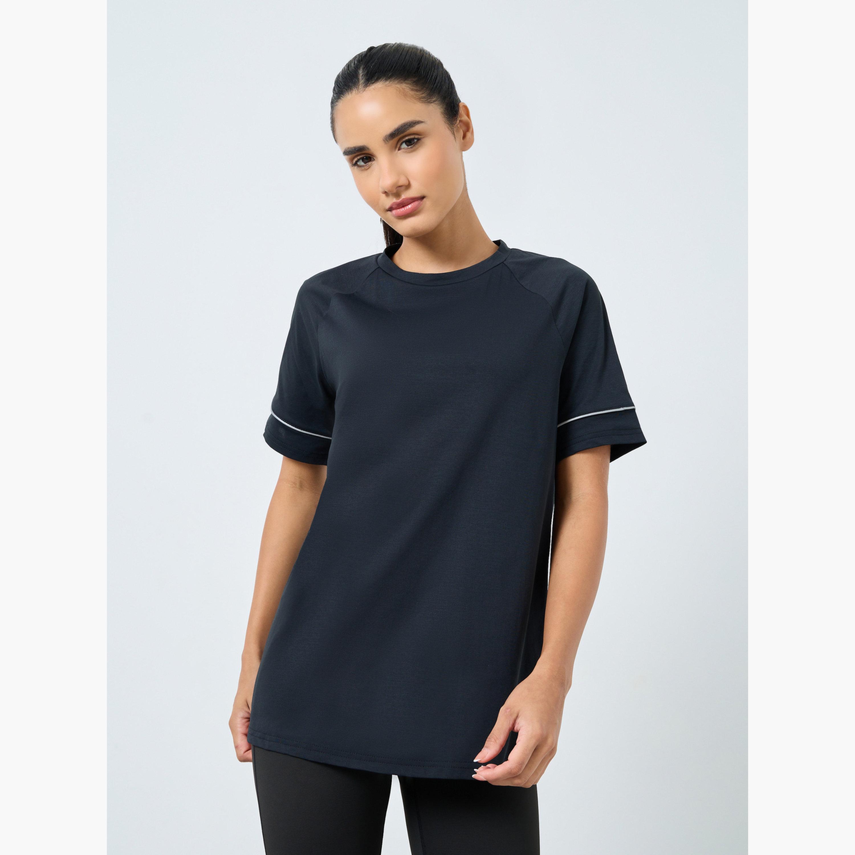 ستايلي - بلوزة مخططة عاكسة وبنطال ضيق بحزام خصر عريض-women-clothing-sportswearandactivewear-trackpantsandtracksuits-image-3