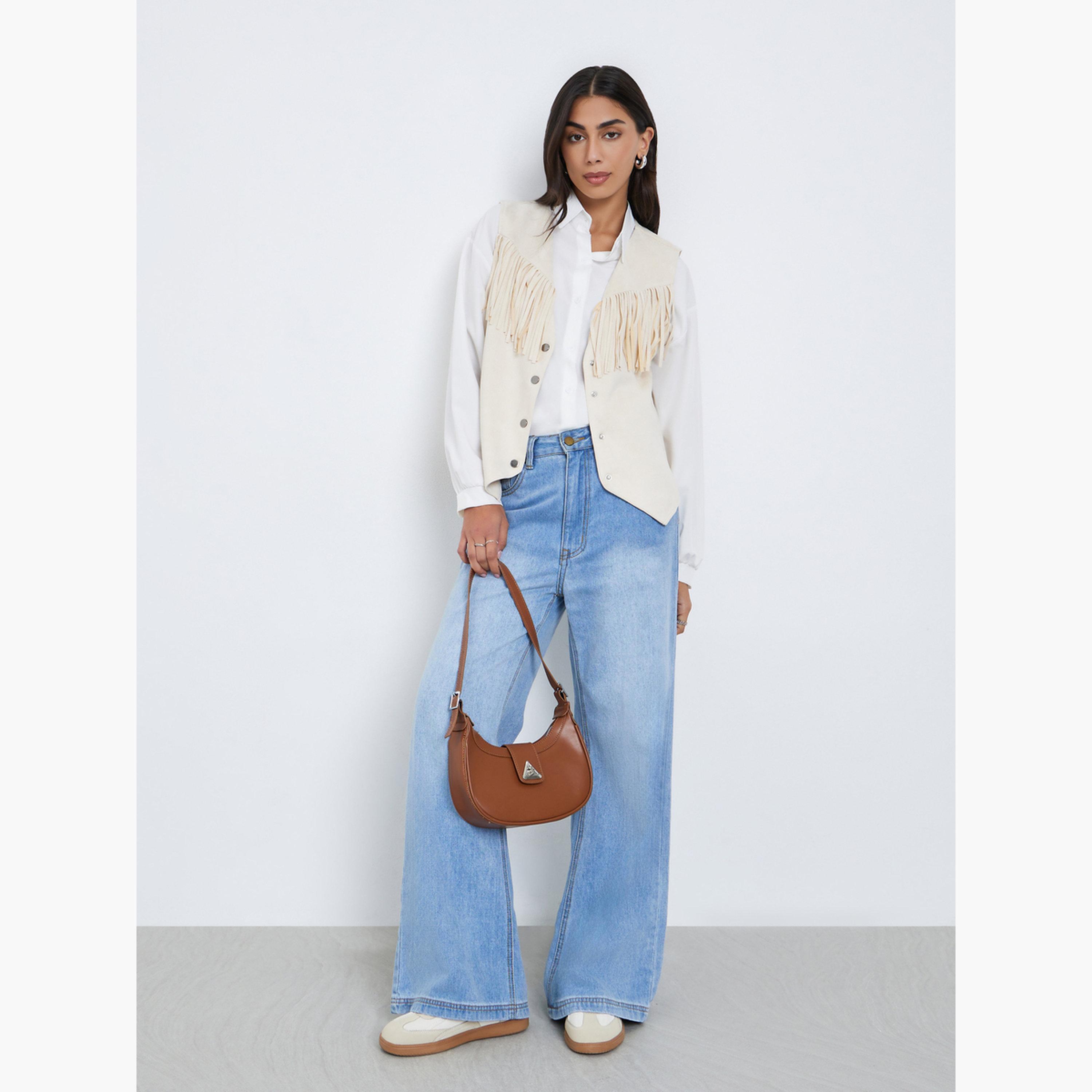 ستايلي - سترة ذات شراشيب بمظهر جلد السويد كريمي للنساء-women-clothing-shirtsandblouses-shirts-image-2