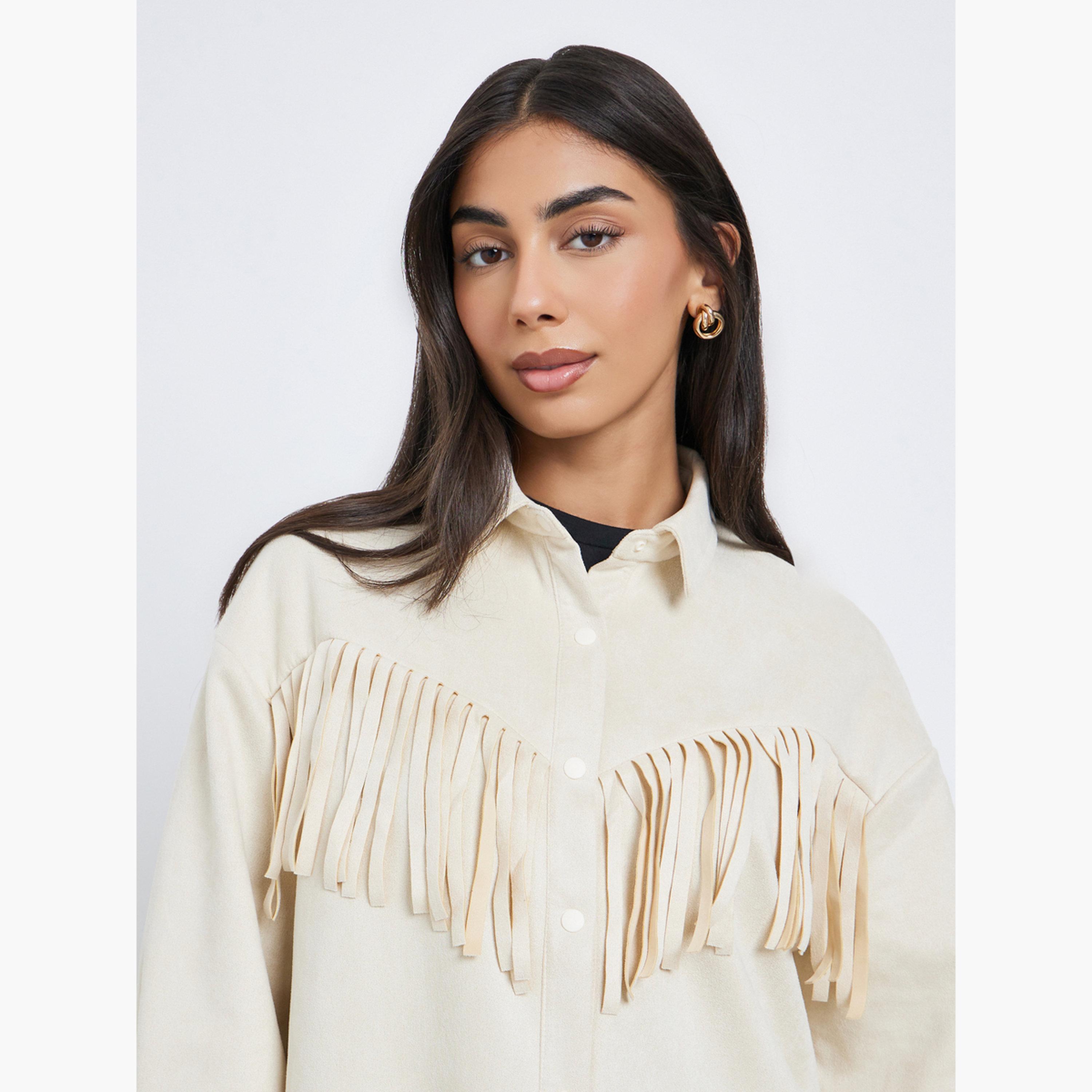 ستايلي - قميص بمظهر جلد سويدي مع حواف شرابة لون كريمي-women-clothing-shirtsandblouses-shirts-image-4