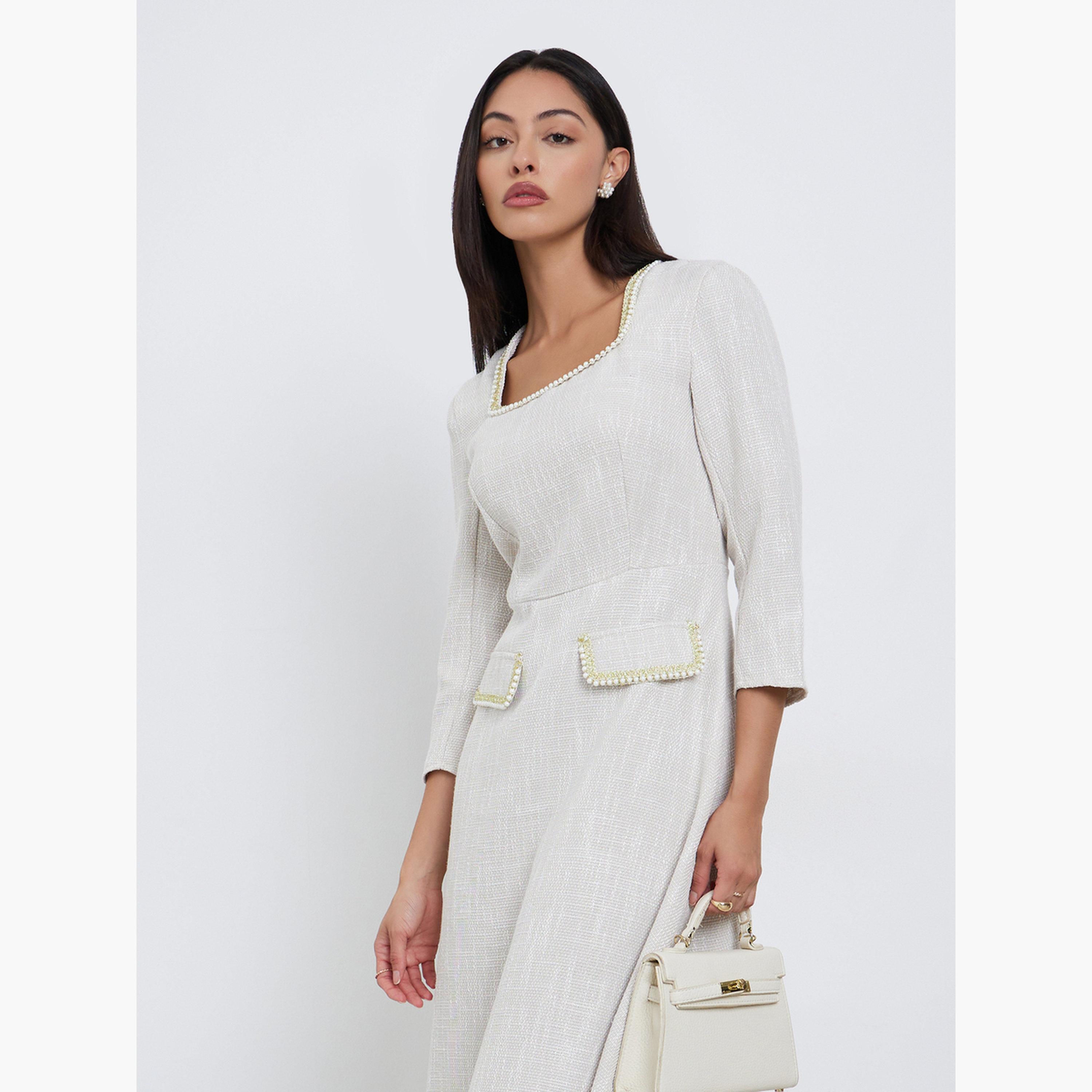 ستايلي - فستان تويد متوسط ​​الطول أبيض عاجي بتفاصيل لؤلؤ صناعي-women-clothing-dresses-image-3