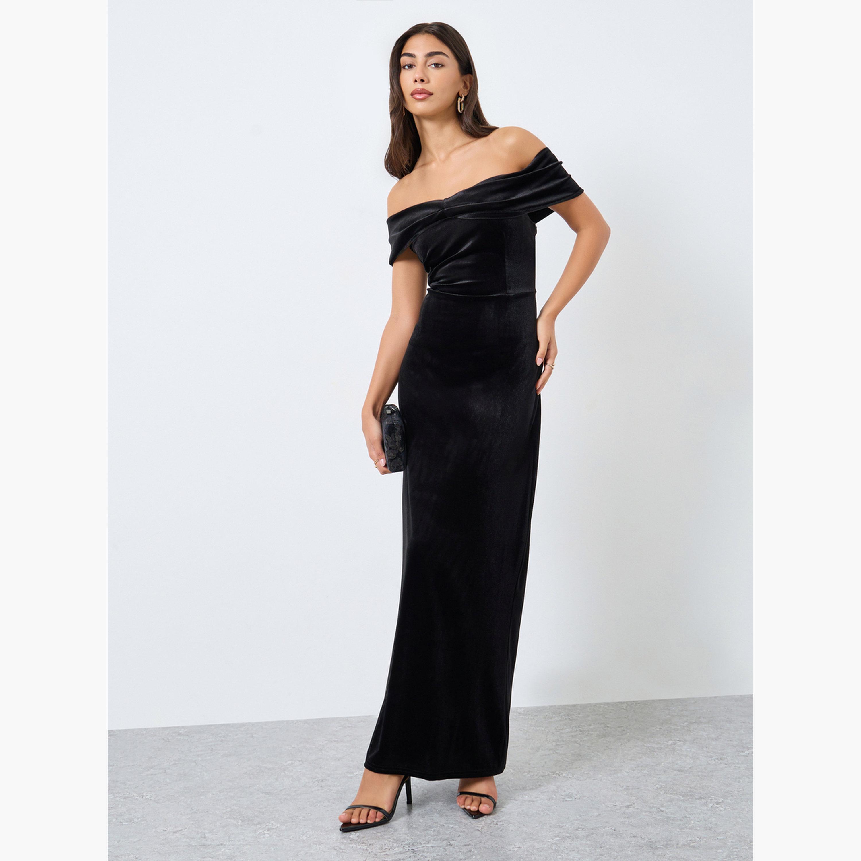 Styli Women Black Velvet Off-Shoulder Maxi Evening Dress-women-clothing-dresses-image-1