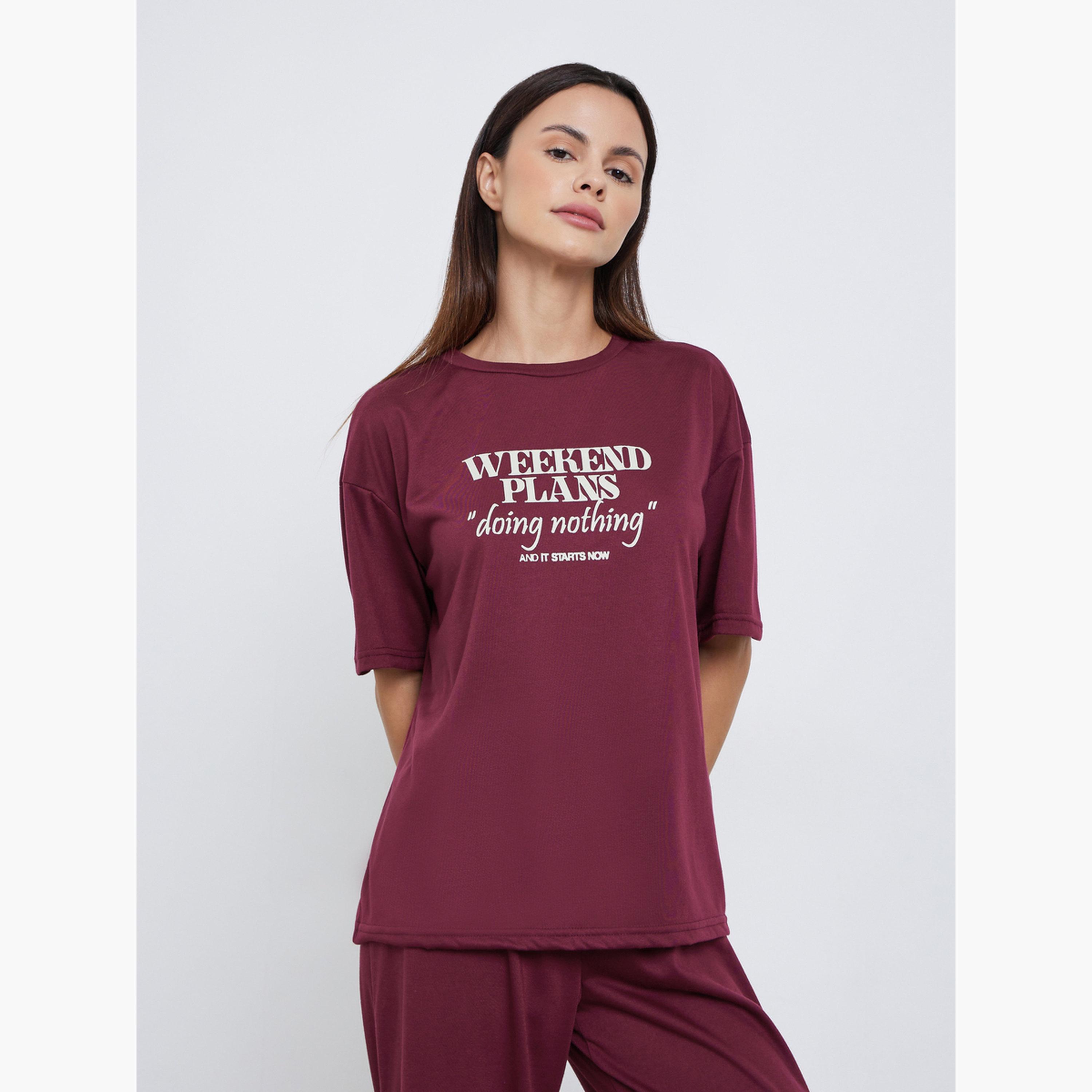 Styli Weekend Plans Slogan T-Shirt and Ruffle Hem Pyjama Set-women-clothing-nightwear-pyjamas-longsets-image-2