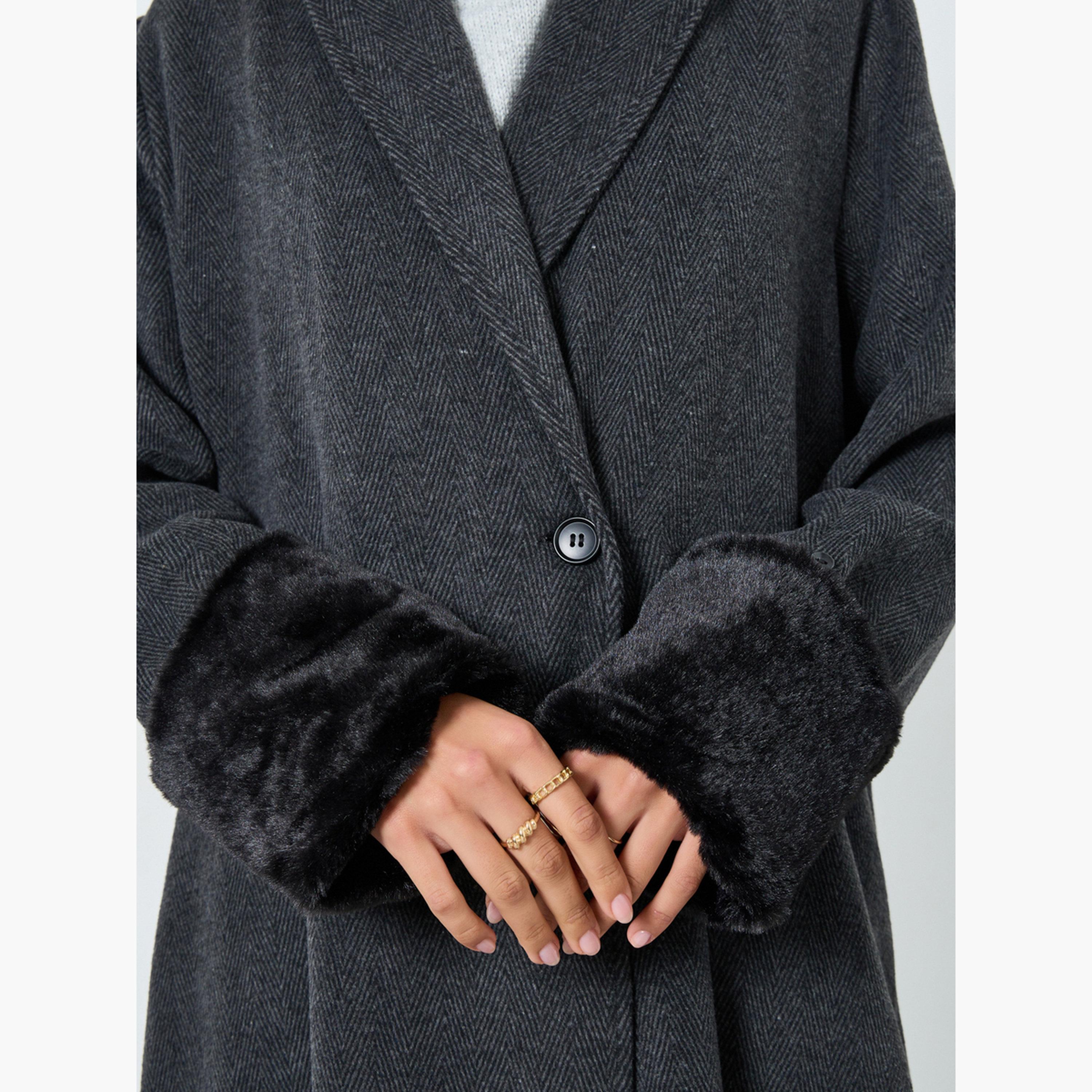Styli Herringbone Weave Blazer Collar Abaya with Faux Fur Cuff-women-arabicclothing-abayas-image-5