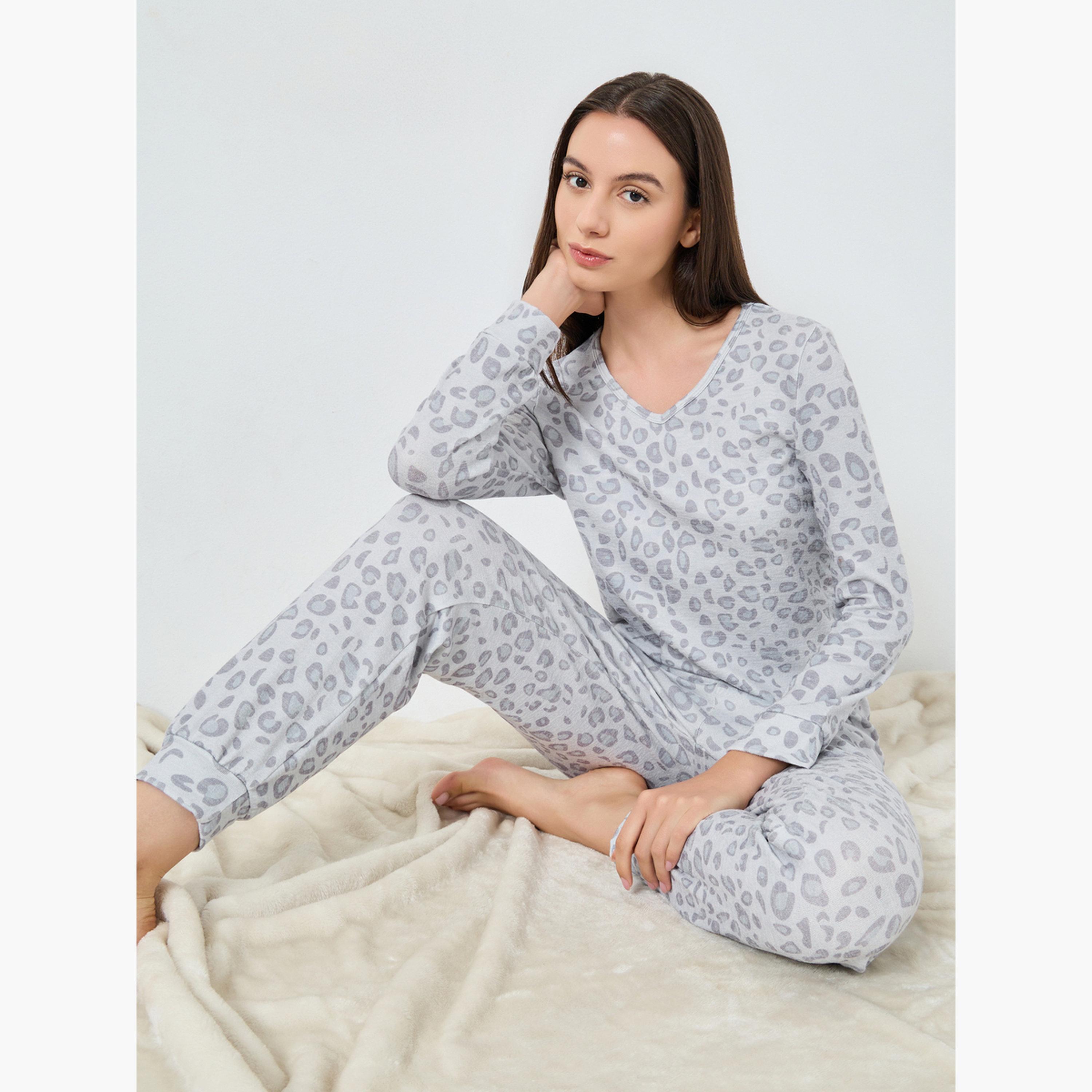 Take Two Grey Leopard Print T-Shirt and Pyjama Set-women-clothing-nightwear-pyjamas-longsets-image-2