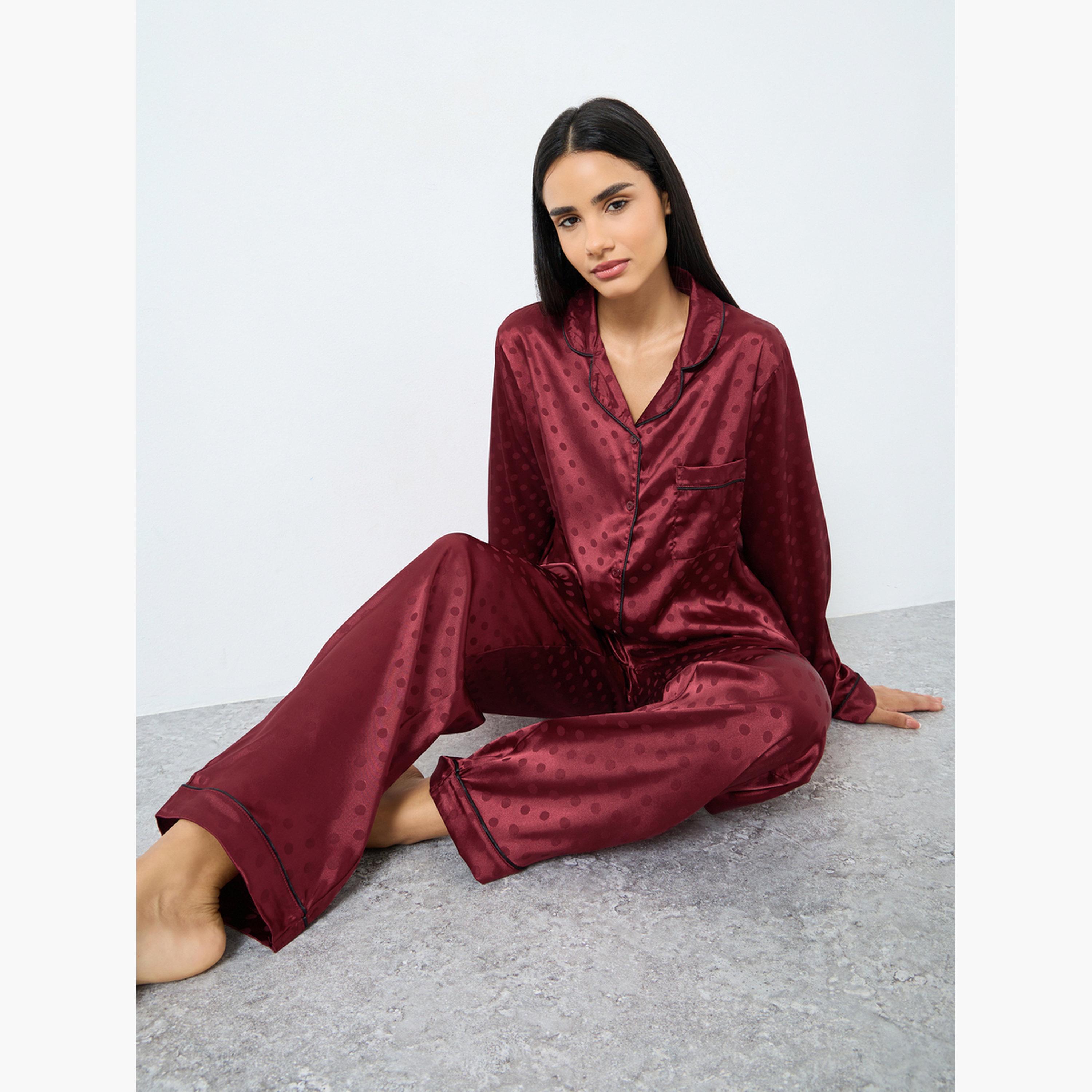 ستايلي - بيجاما بقميص منقط من الساتان مع بنطال جينز بقصة مستقيمة للنساء-women-clothing-nightwear-pyjamas-longsets-image-2