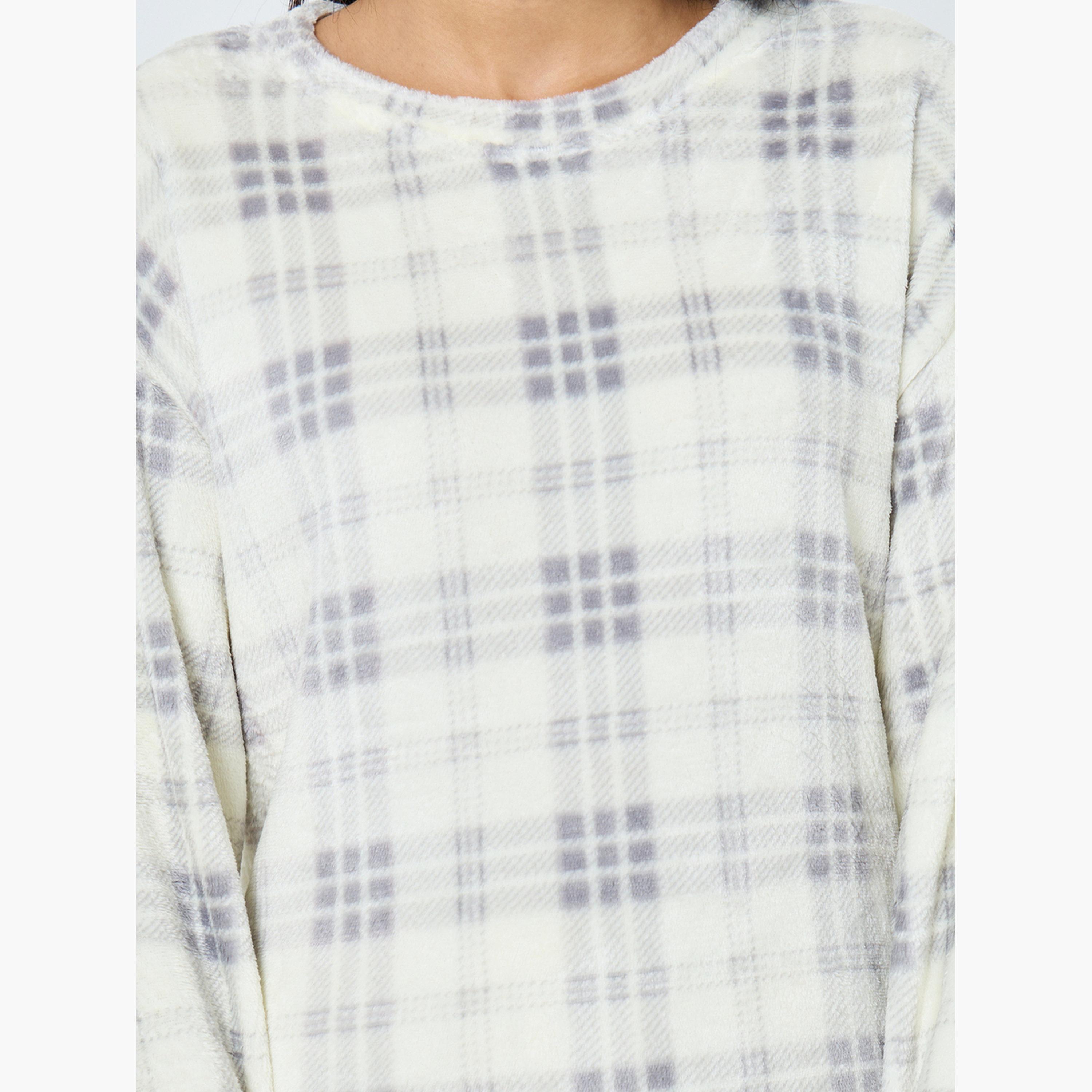 Styli Check Fleece Top and Straight Pyjama Set-women-clothing-nightwear-pyjamas-longsets-image-4