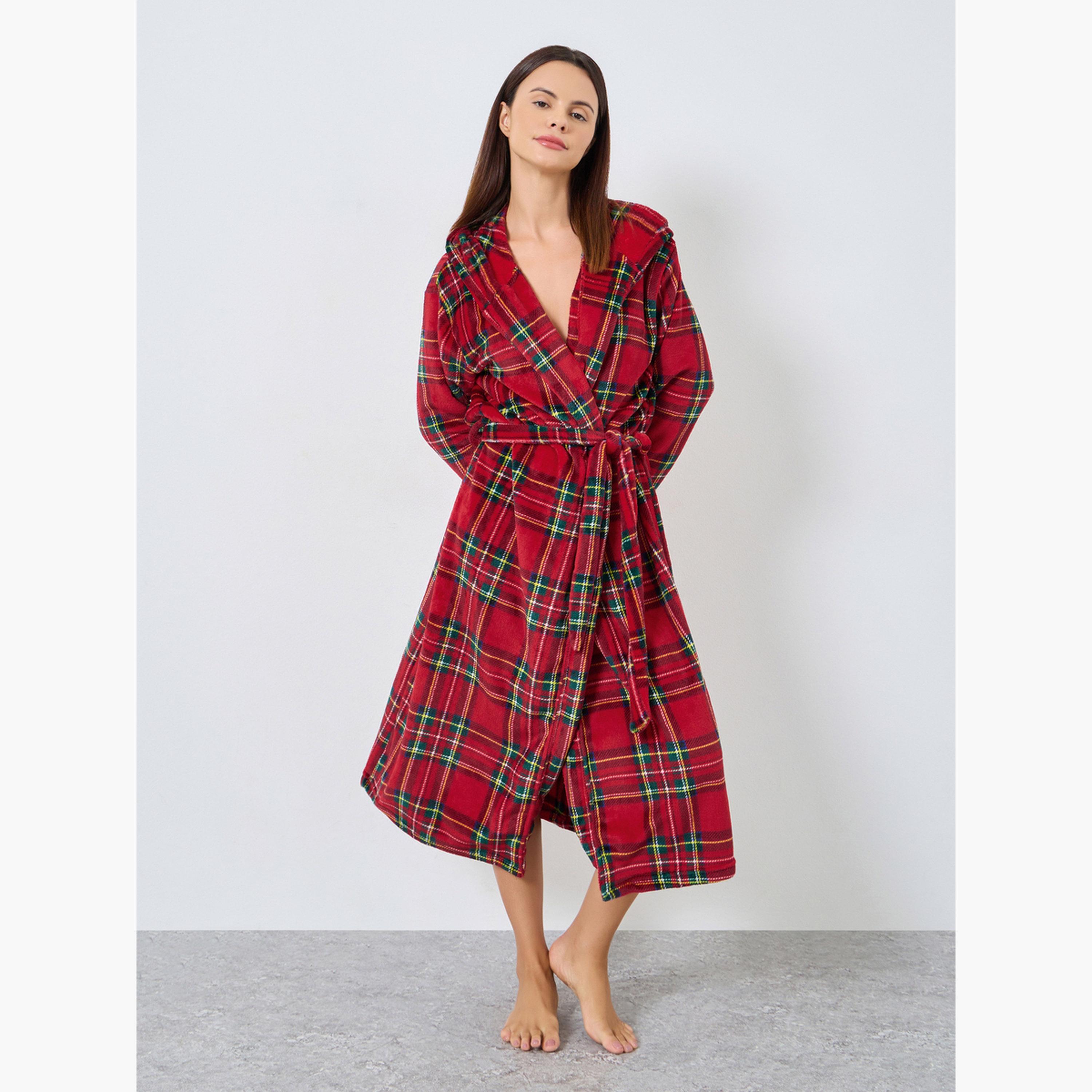 Styli Women Checked Fleece Hooded Robe-women-clothing-nightwear-robes-image-1
