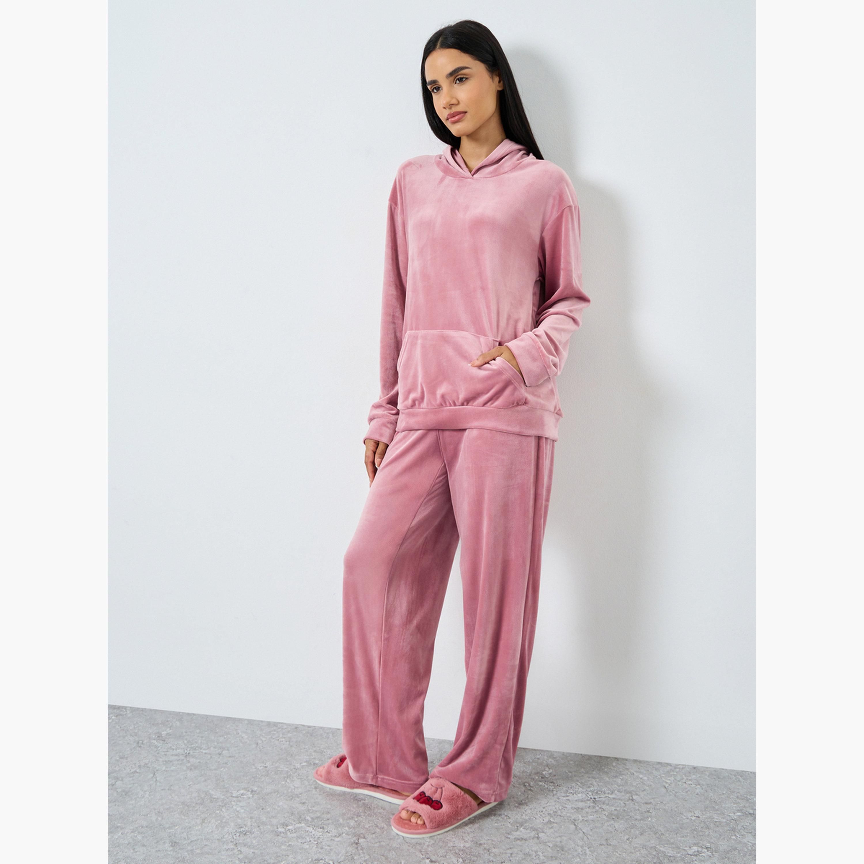 ستايلي - بيجاما قميص بغطاء رأس بمظهر مخملي للنساء-women-clothing-nightwear-pyjamas-longsets-image-1