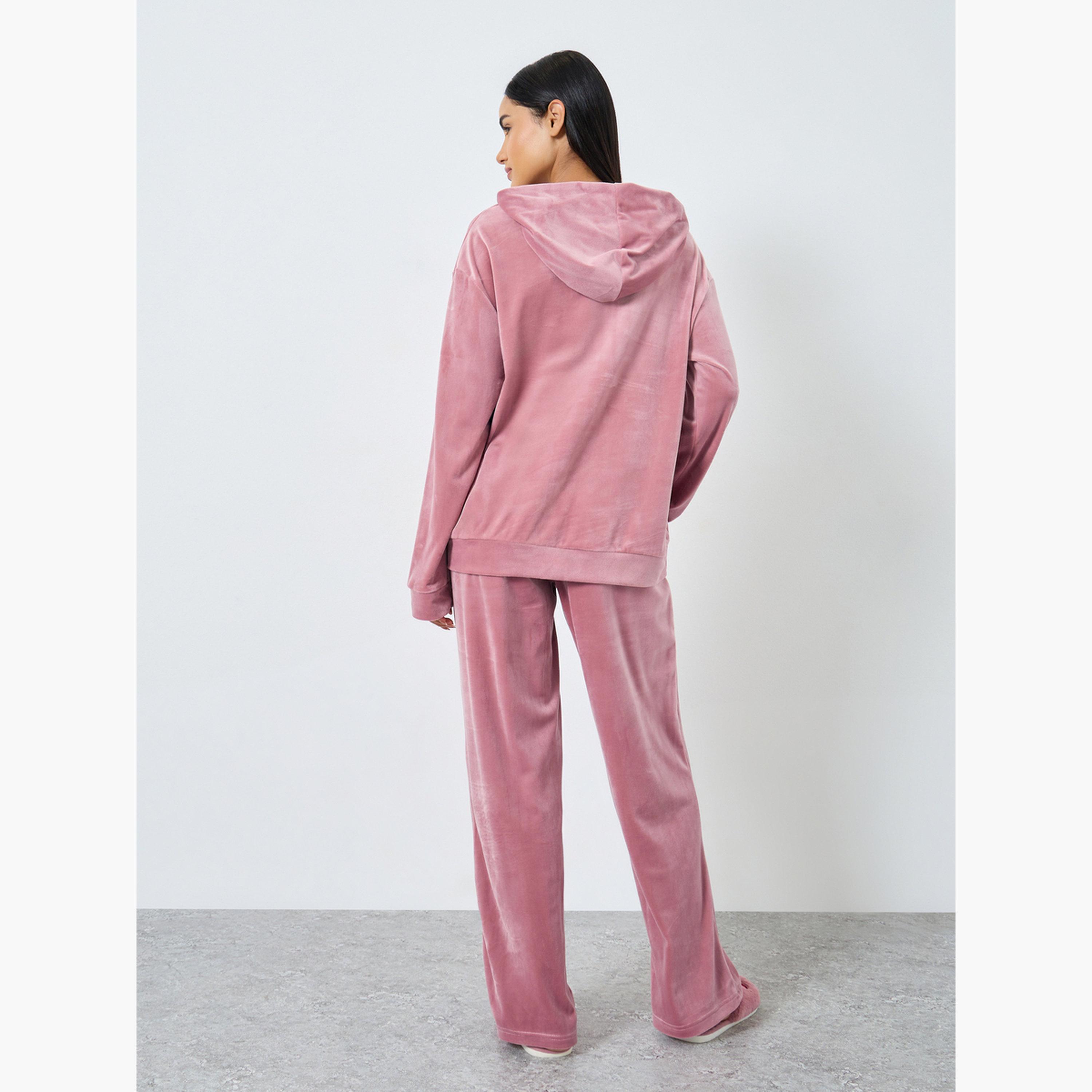 ستايلي - بيجاما قميص بغطاء رأس بمظهر مخملي للنساء-women-clothing-nightwear-pyjamas-longsets-image-3