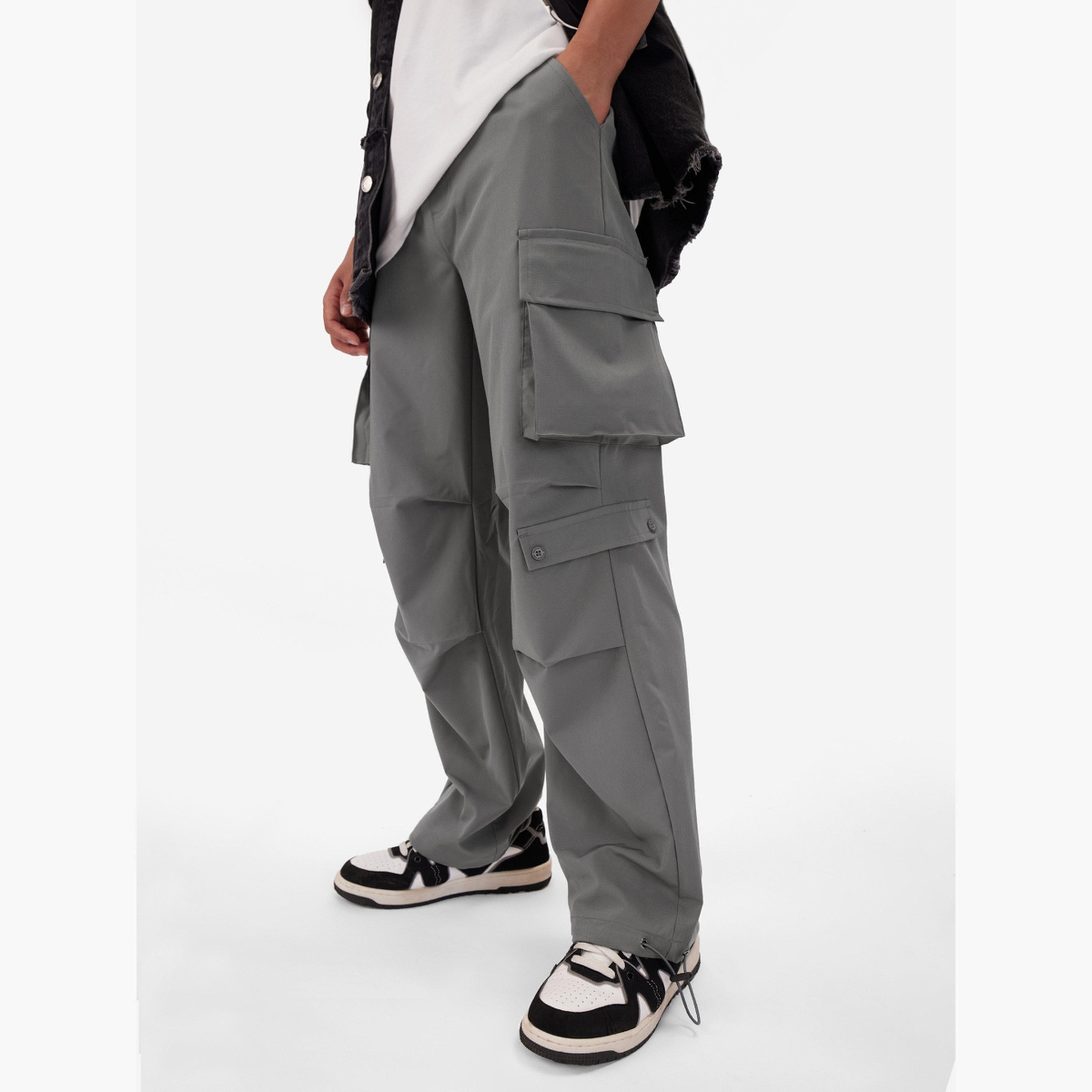 ذا سولد ستور × ستايلي - بنطال رجالي رمادي اللون مزود بجيوب ومظلات-men-clothing-bottoms-trousersandchinos-trousers-image-3