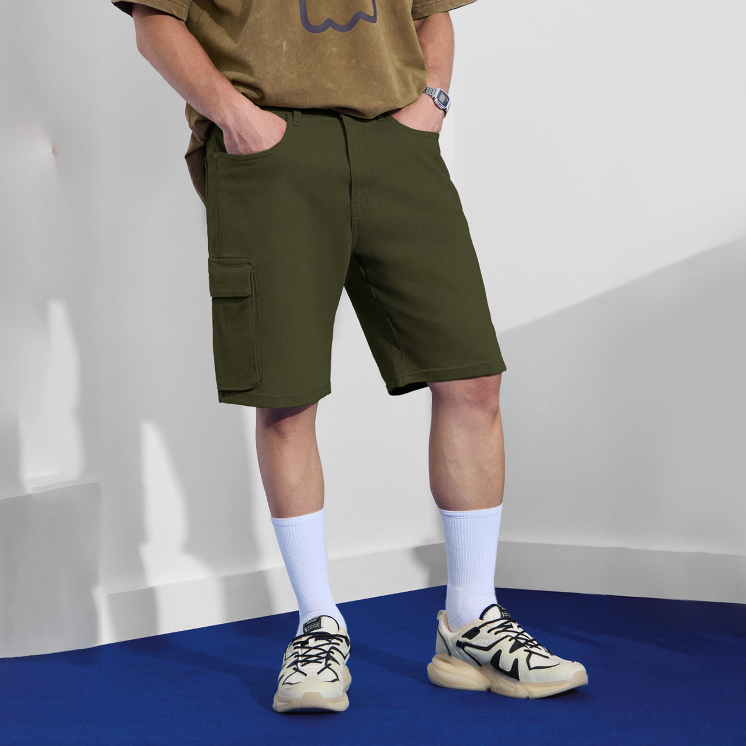 ذا سولد ستور × ستايلي - شورت كارجو جينز أخضر داكن للرجال-men-clothing-bottoms-shorts-image-1