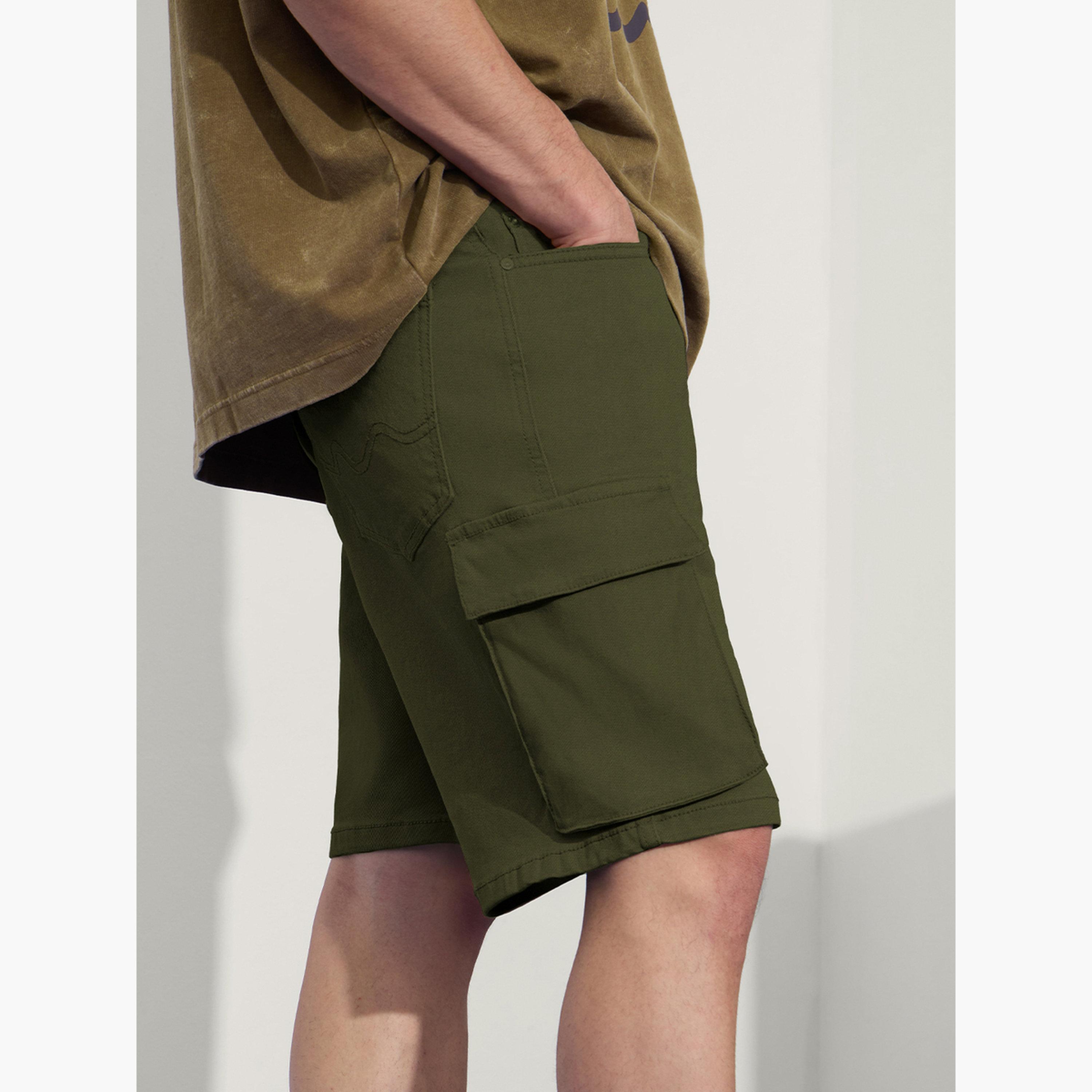 ذا سولد ستور × ستايلي - شورت كارجو جينز أخضر داكن للرجال-men-clothing-bottoms-shorts-image-3