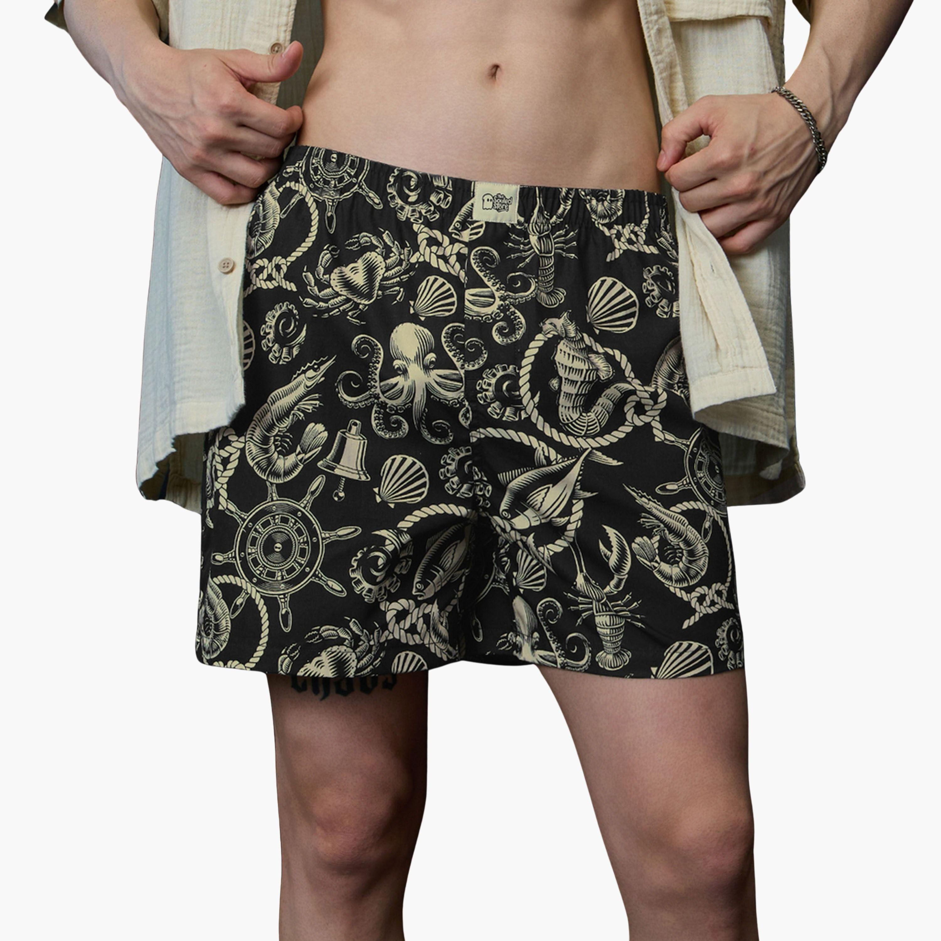 ذا سولد ستور × ستايلي - شورت بوكسر رجالي أسود بطبعة بحرية-men-clothing-bottoms-shorts-image-1