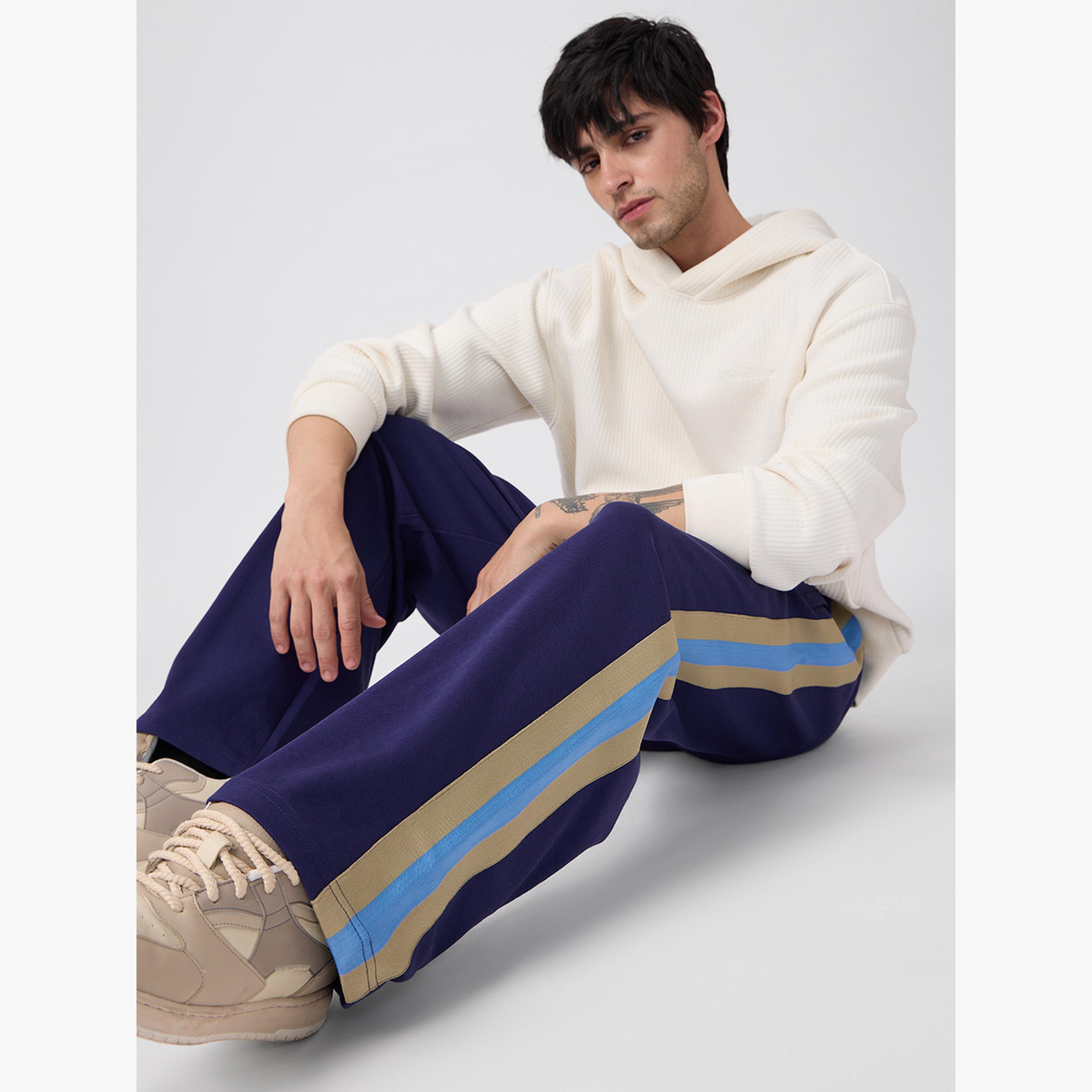 ذا سولد ستور × ستايلي - بنطال رياضي كوري رجالي مخطط جانبي لون أزرق-men-clothing-bottoms-joggers-image-3