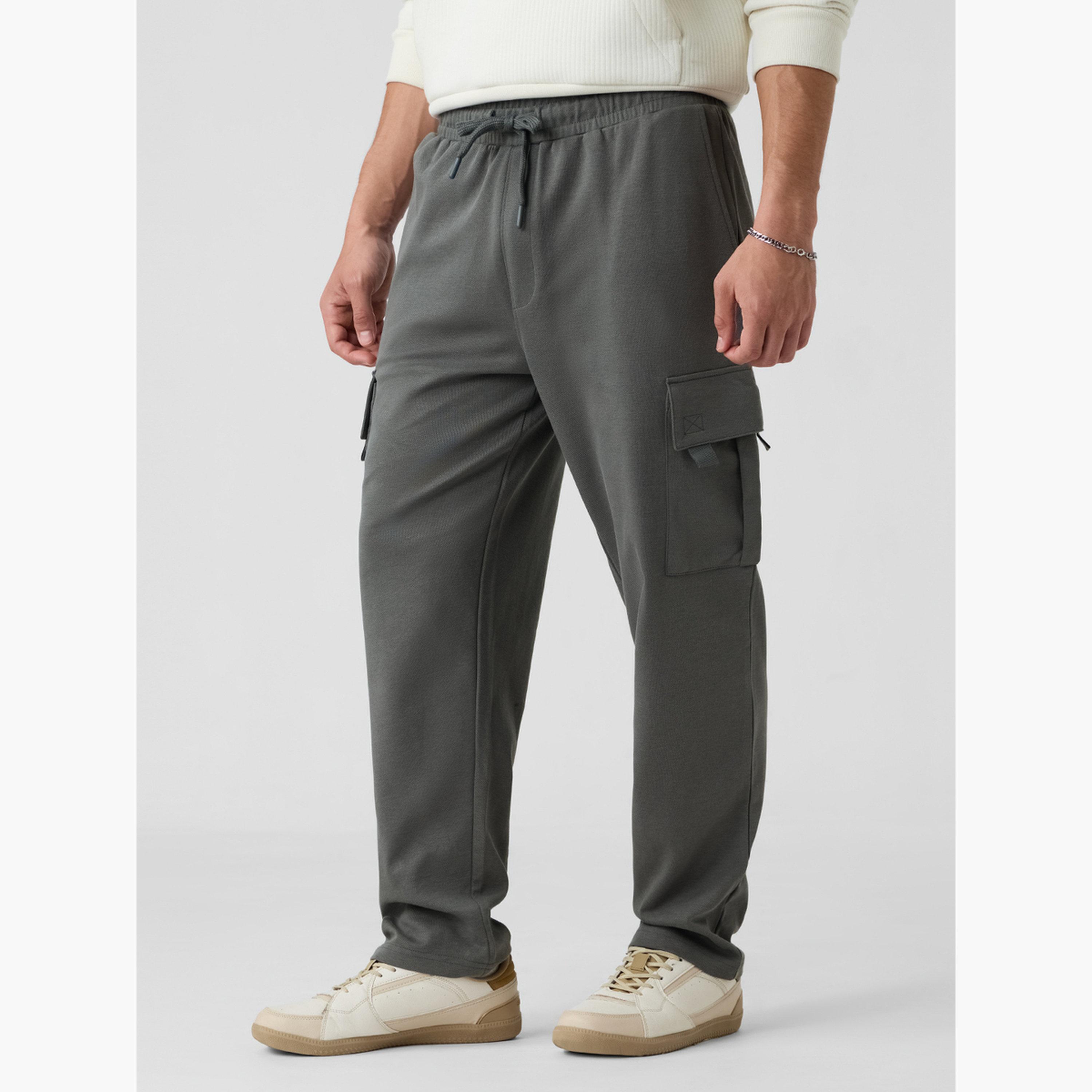 ذا سولد ستور × ستايلي - بنطال رياضي رمادي اللون للرجال مع رباط-men-clothing-bottoms-joggers-image-3