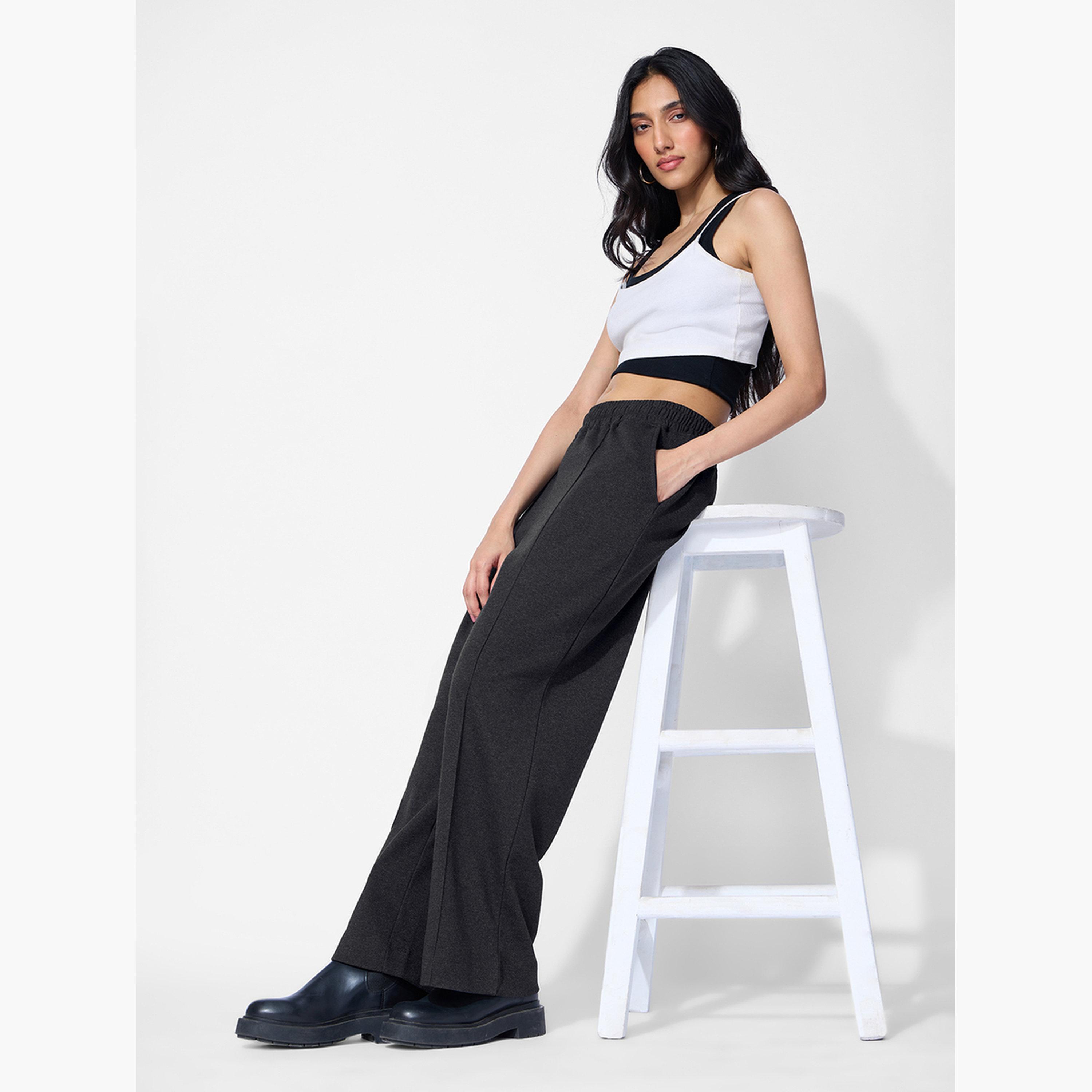ذا سولد ستور × ستايلي - بنطال رياضي واسع الساق لون أسود-women-clothing-bottoms-joggers-image-2