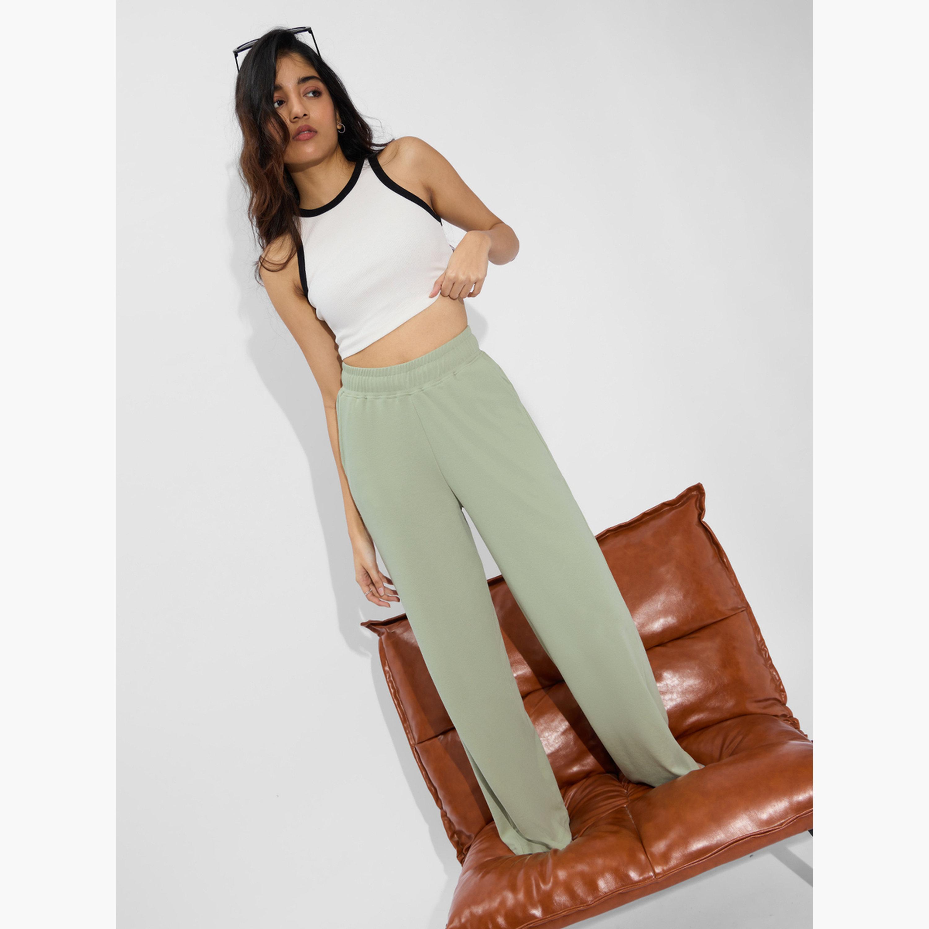ذا سولد ستور × ستايلي - بنطال رياضي أخضر واسع الساق مع حزام خصر مطاطي-women-clothing-bottoms-joggers-image-2