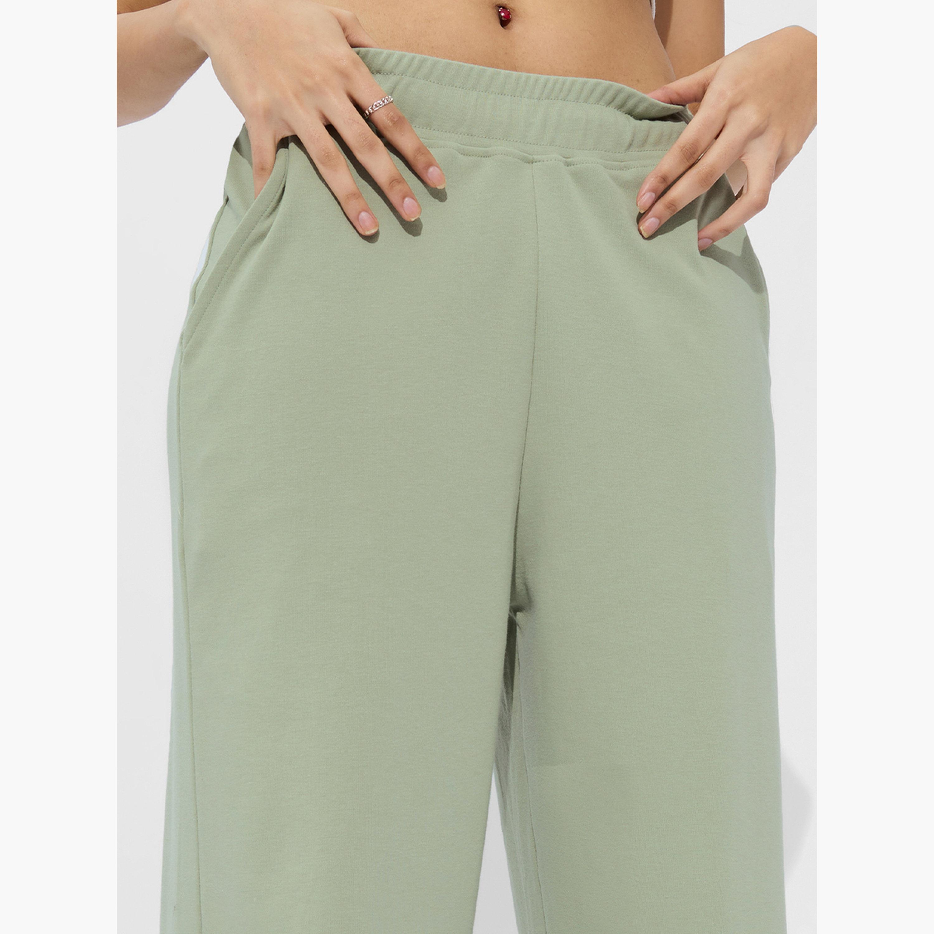 ذا سولد ستور × ستايلي - بنطال رياضي أخضر واسع الساق مع حزام خصر مطاطي-women-clothing-bottoms-joggers-image-5