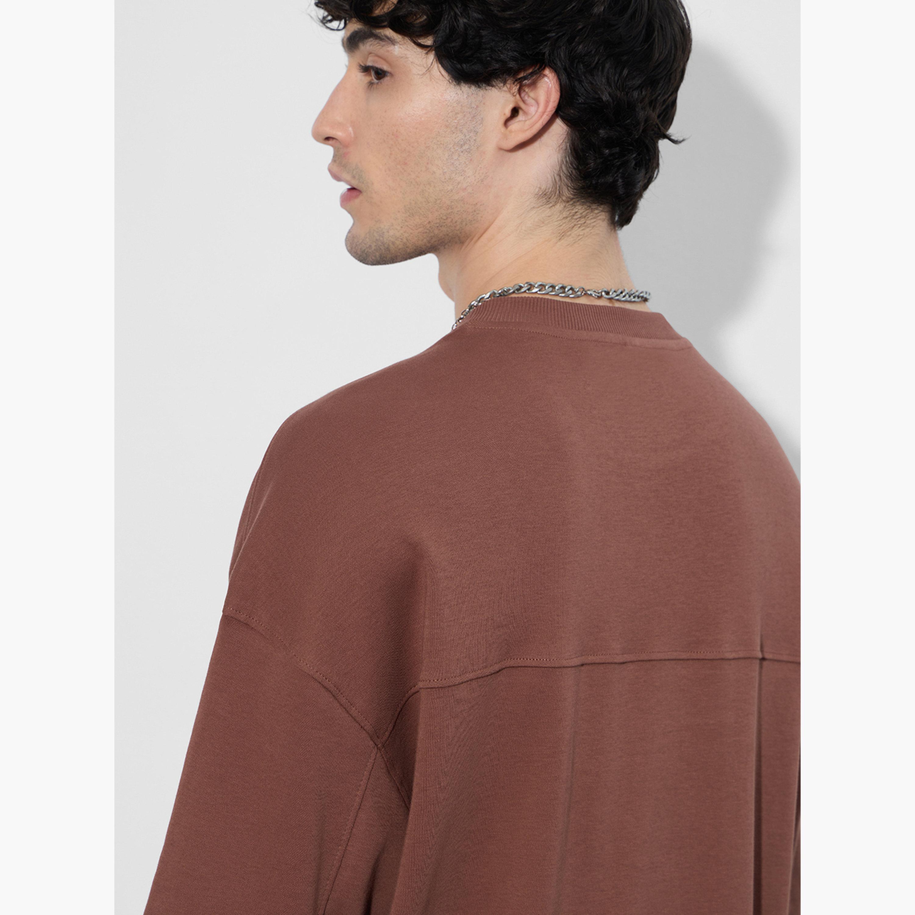 ذا سولد ستور × ستايلي - تي شيرت رجالي حجم كبير مطرز لون صدأ-men-clothing-tshirtsandpolos-tshirts-image-5
