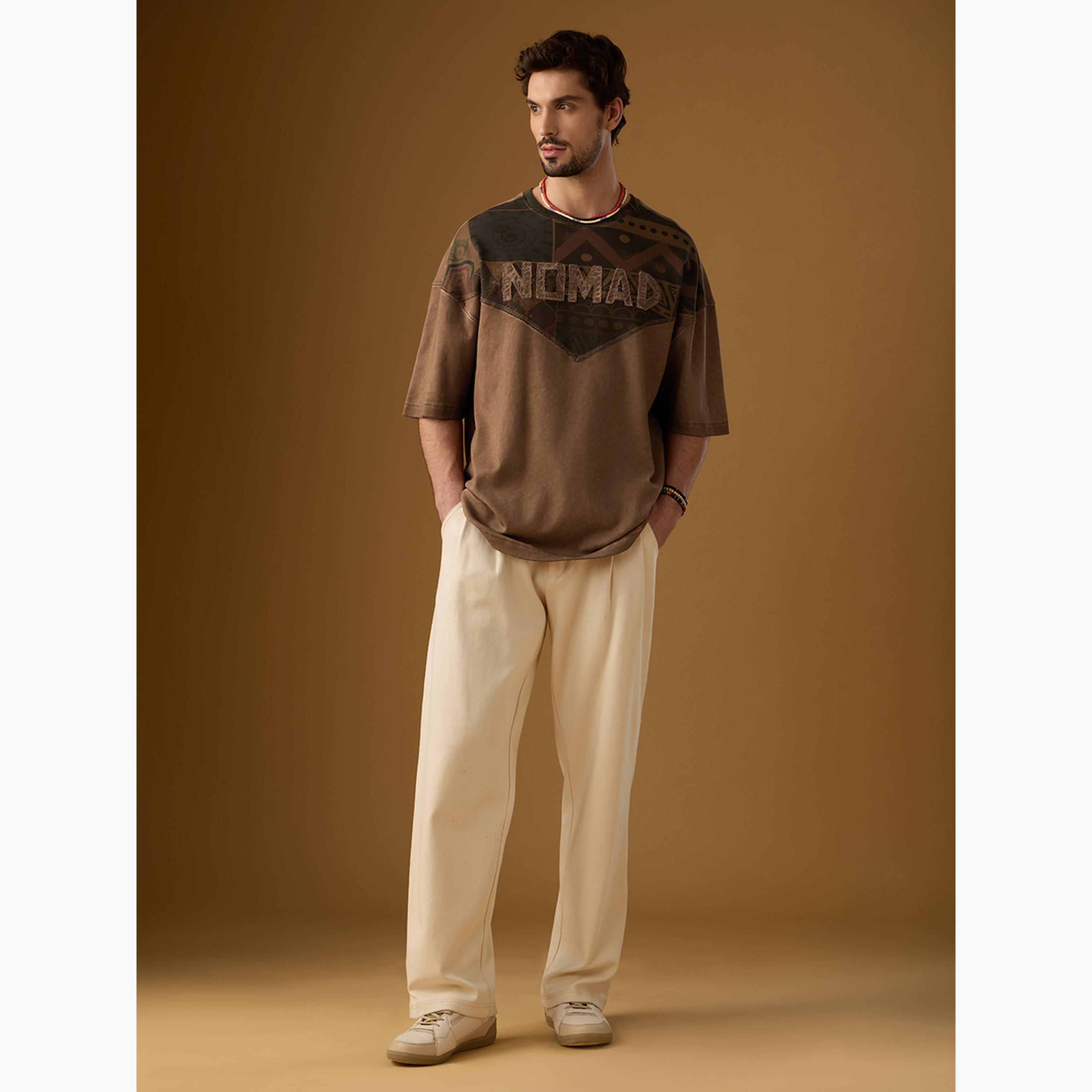 ذا سولد ستور × ستايلي - قميص رجالي بني حجم كبير مع مرقعات-men-clothing-tshirtsandpolos-tshirts-image-2