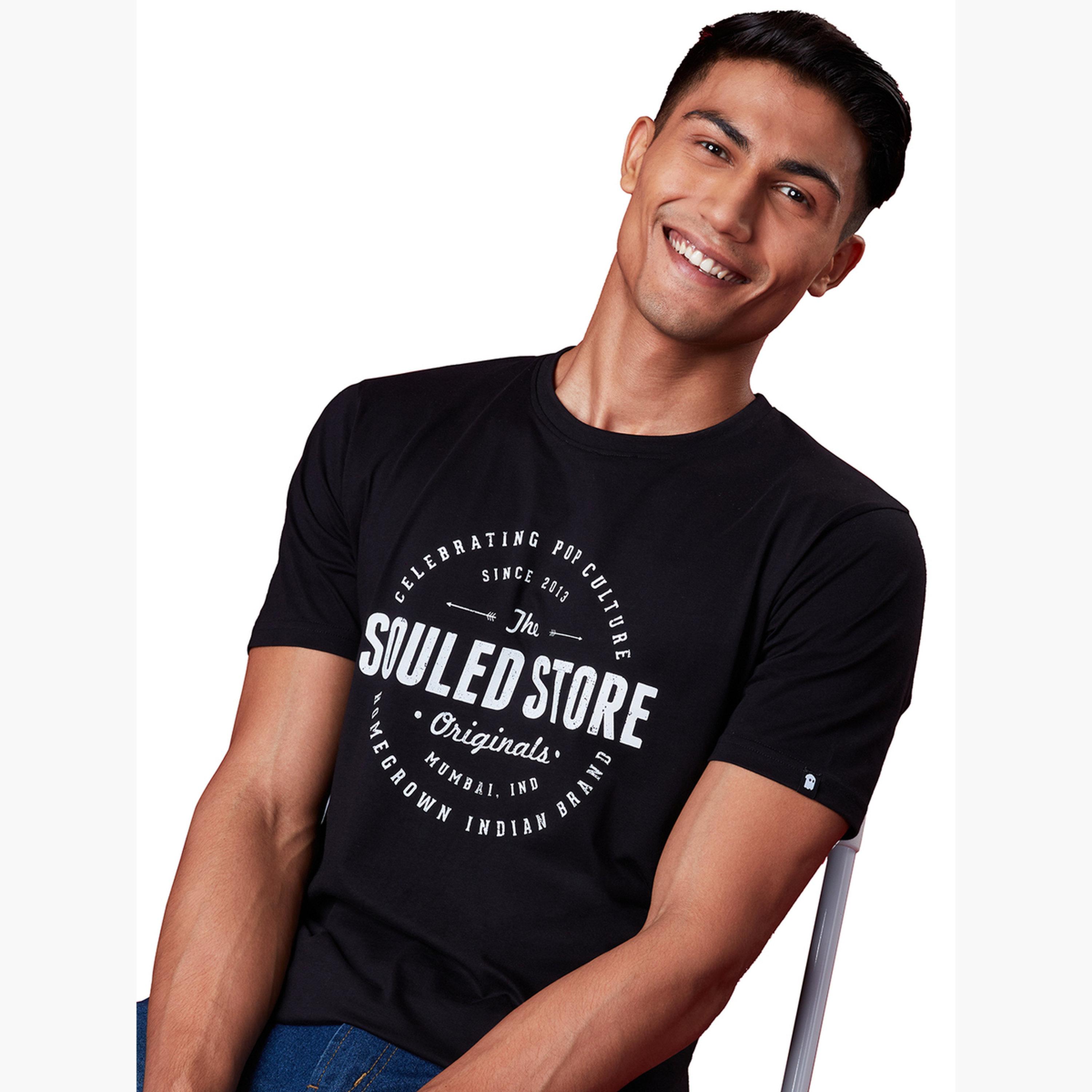 ذا سولد ستور × ستايلي - تي شيرت رجالي أسود من القطن الفاخر برسومات جرافيكية-men-clothing-tshirtsandpolos-tshirts-image-2