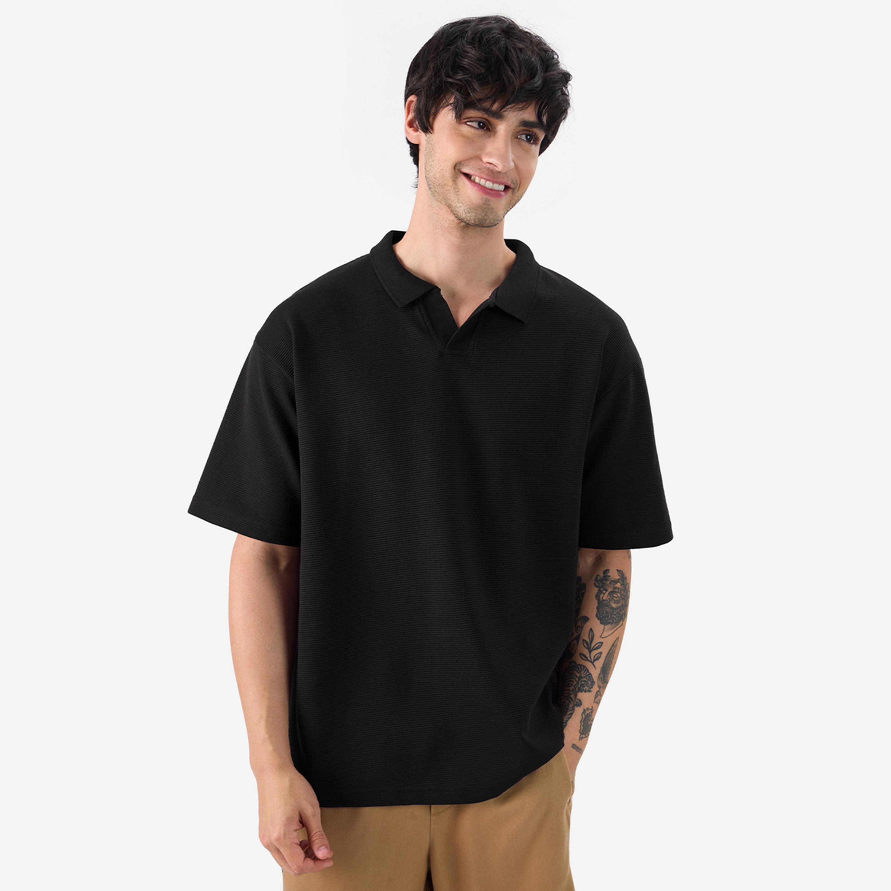 ذا سولد ستور × ستايلي - قميص بولو رجالي أسود محبوك حجم كبير-men-clothing-tshirtsandpolos-tshirts-image-1