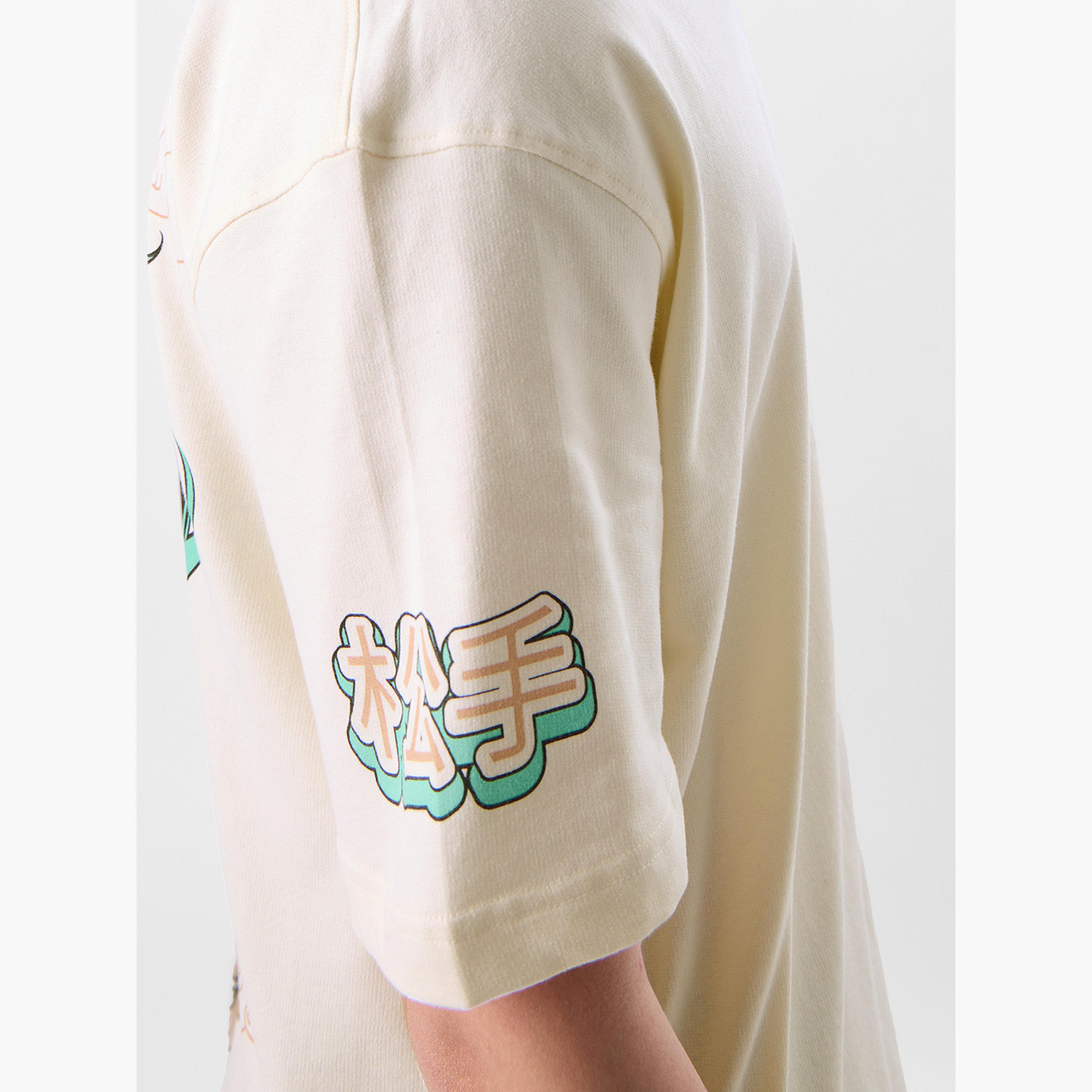 ذا سولد ستور × ستايلي - قميص بولو رجالي حجم كبير بطبعة تنين لون أبيض القديم-men-clothing-tshirtsandpolos-tshirts-image-6