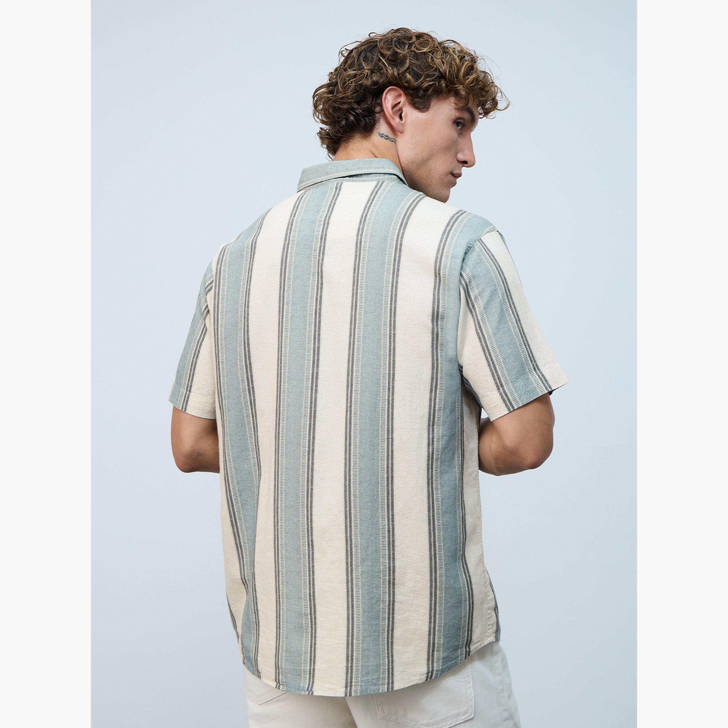 ذا سولد ستور × ستايلي - قميص رجالي من القطن والكتان متعدد الخطوط-men-clothing-shirts-image-4