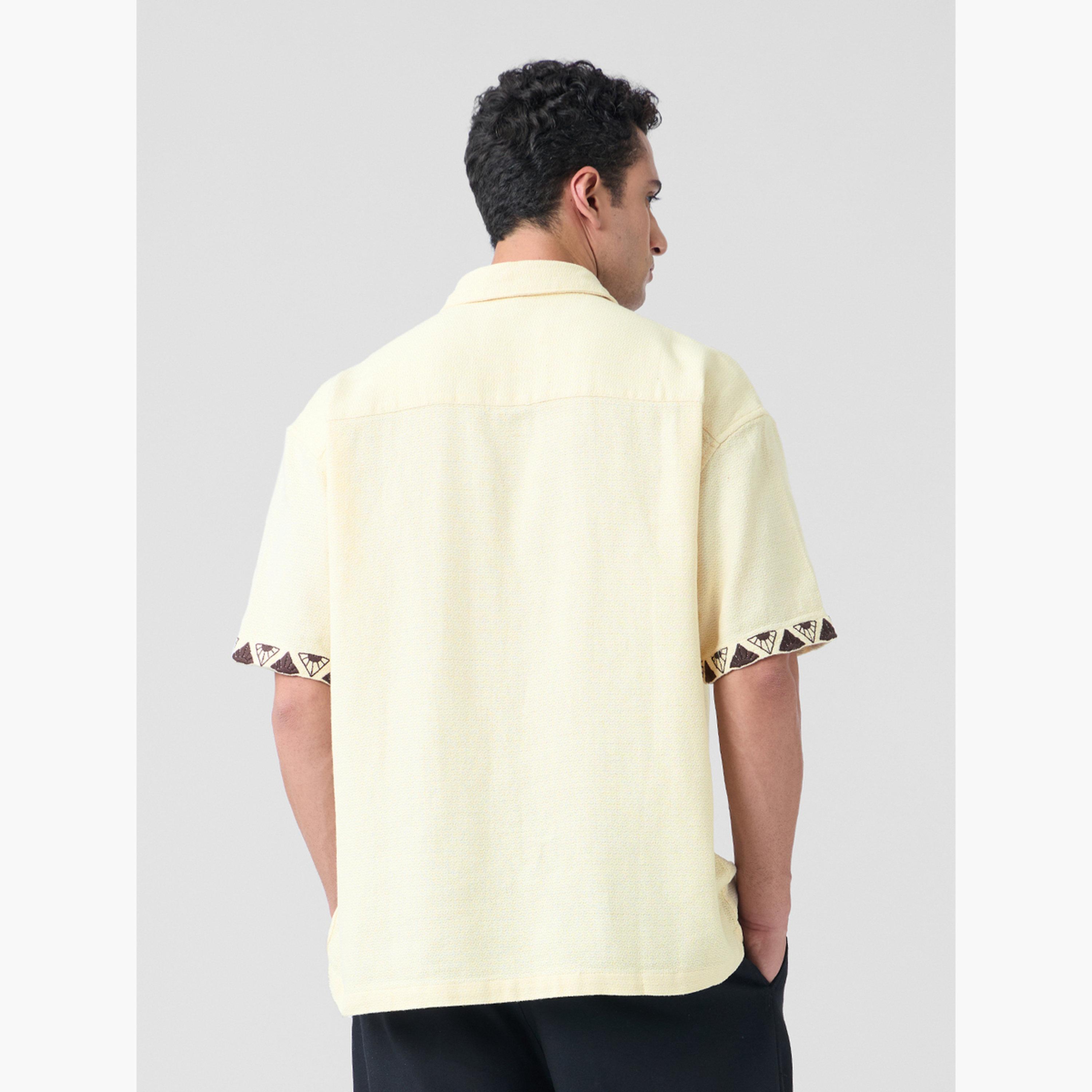 ذا سولد ستور × ستايلي - قميص رجالي حجم كبير ذو ملمس كريمي-men-clothing-shirts-image-3