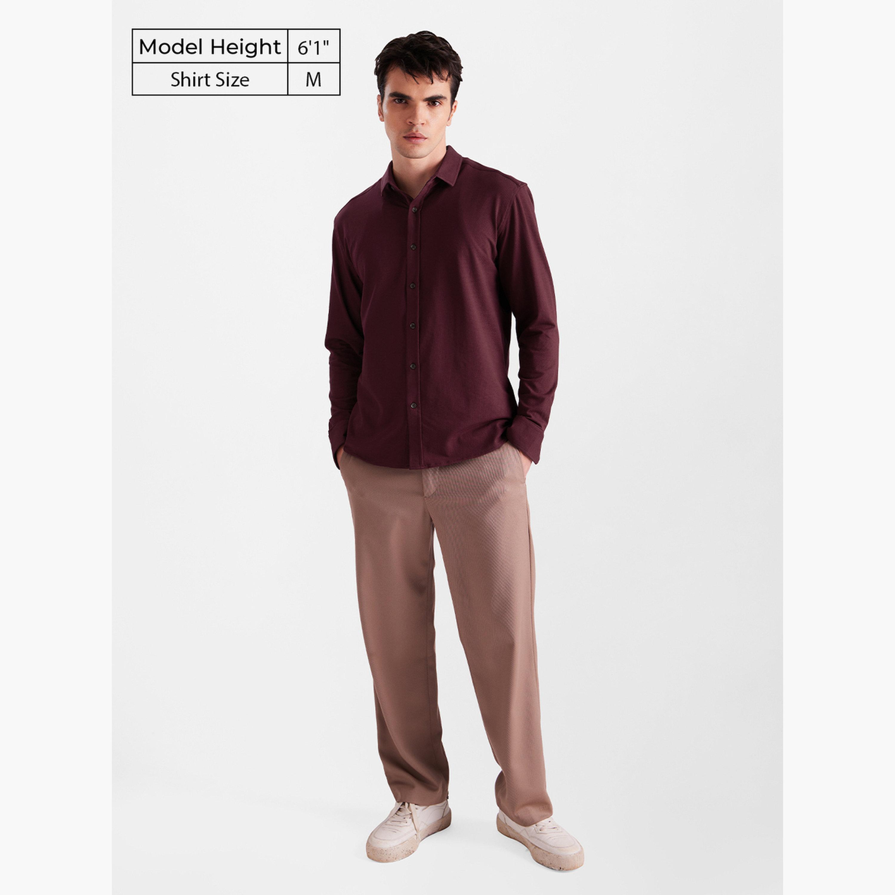 ذا سولد ستور × ستايلي - قميص رجالي بني اللون ذو ياقة ضيقة ومحكم-men-clothing-shirts-image-2