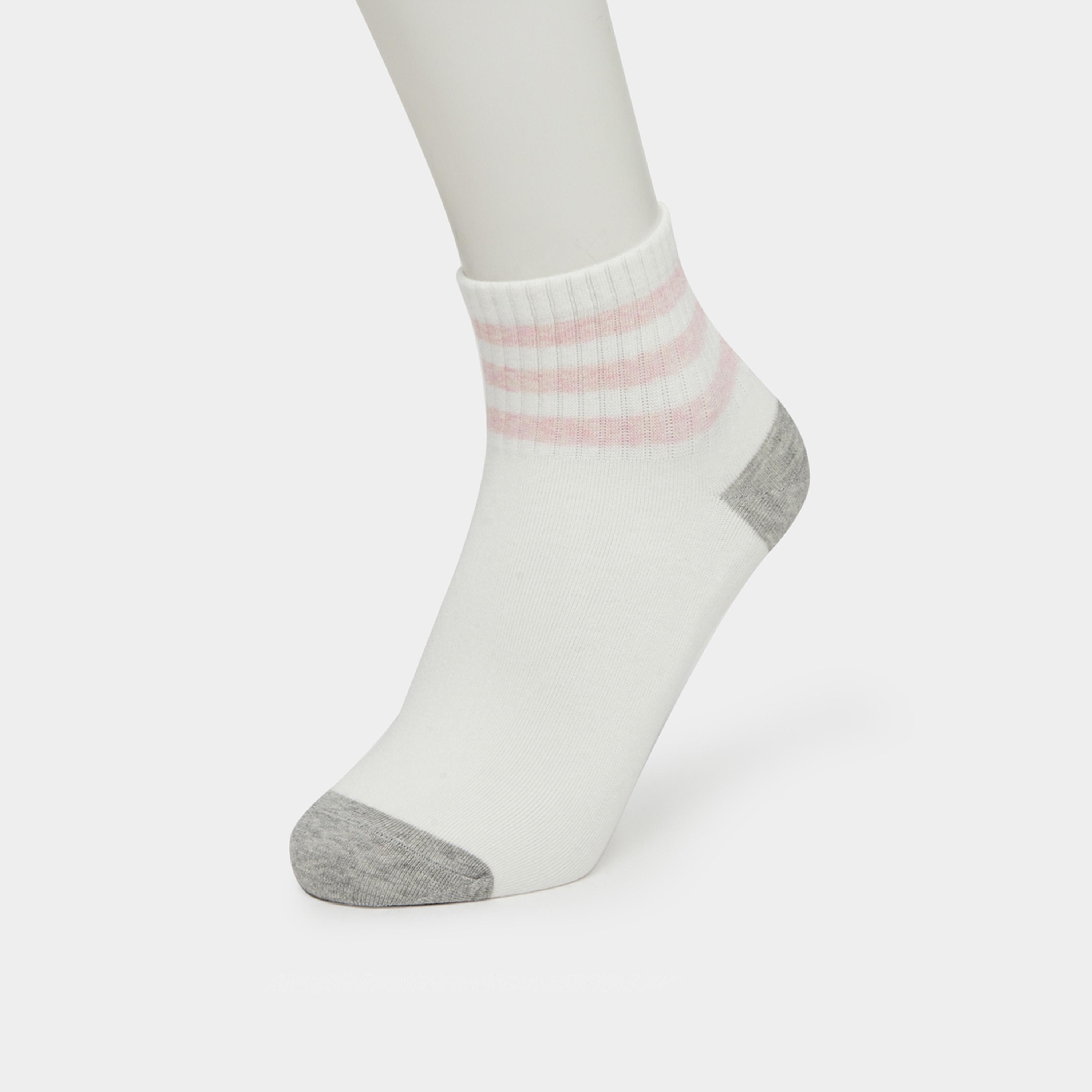 ستايلي - جوارب مخططة - 3 قطع-women-socksandstockings-image-2