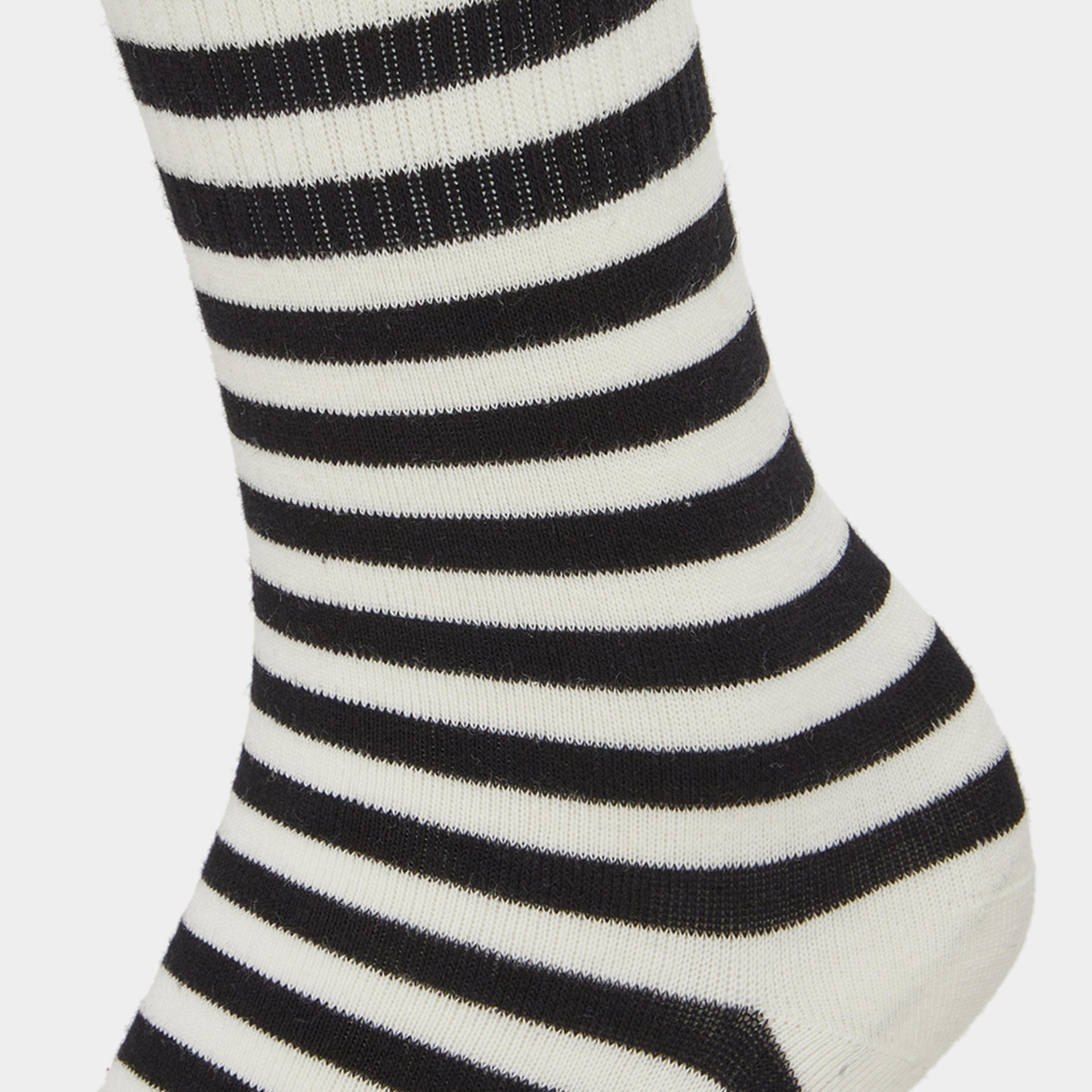 ستايلي - جوارب مخططة ومزينة بأحرف - 4 قطع-women-socksandstockings-image-5