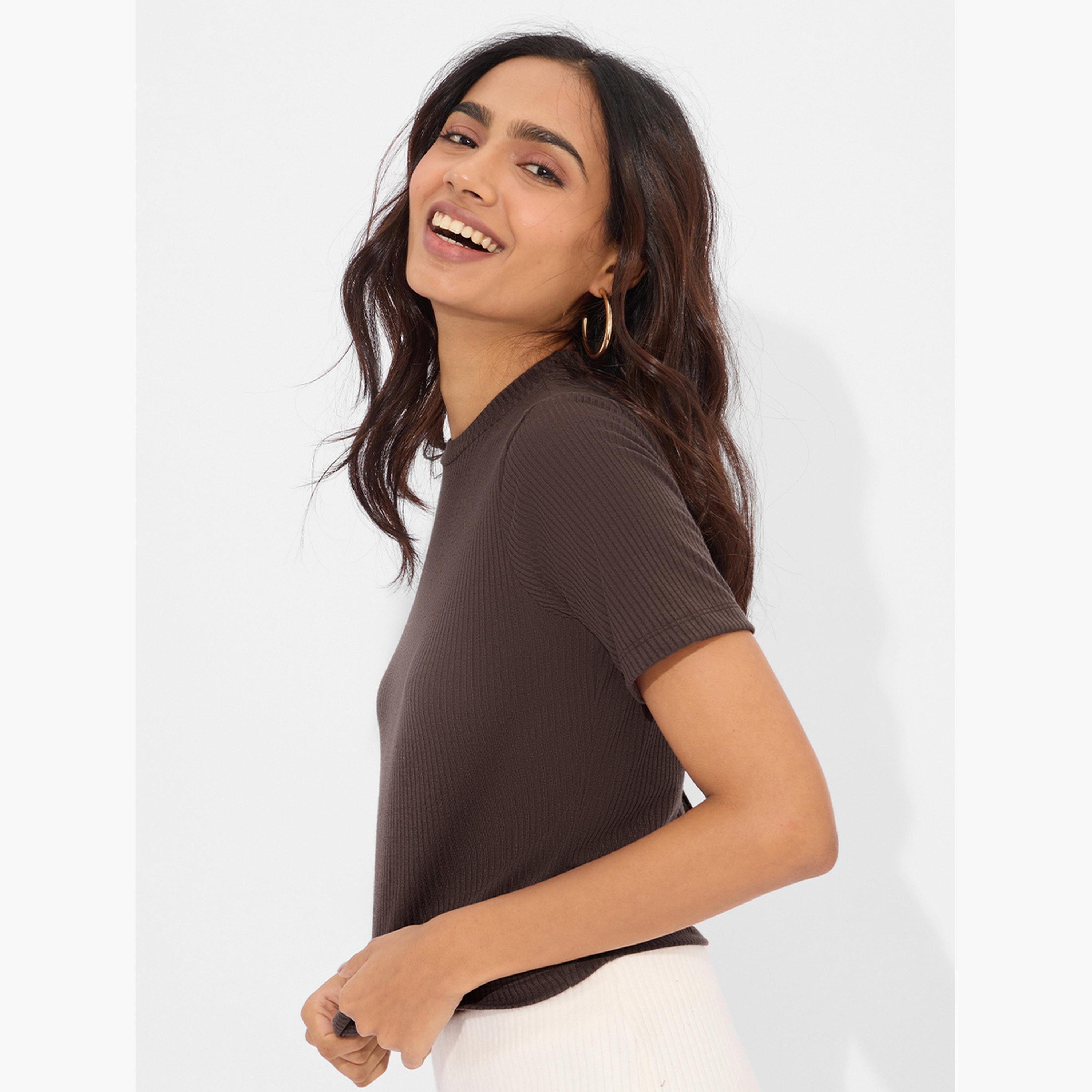 ذا سولد ستور × ستايلي - تي شيرت قصير مضلع لون بني شوكولاتي-women-clothing-tshirts-image-4