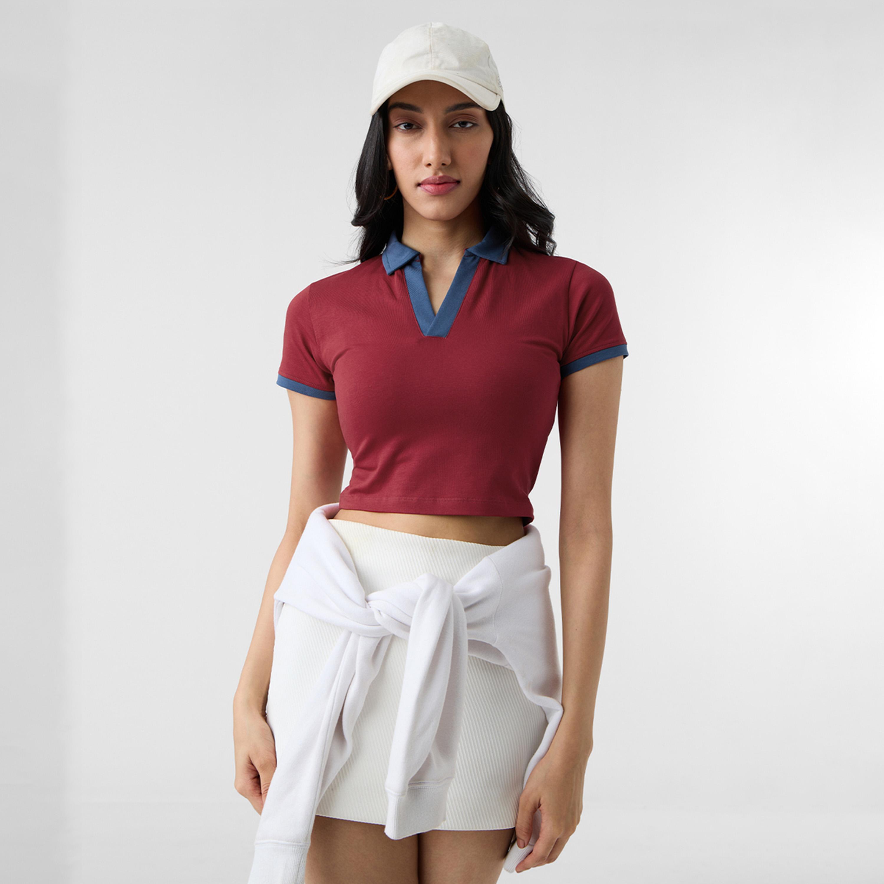 ذا سولد ستور × ستايلي - تي شيرت بولو قصير أحمر بياقة مفتوحة-women-clothing-tshirts-image-1