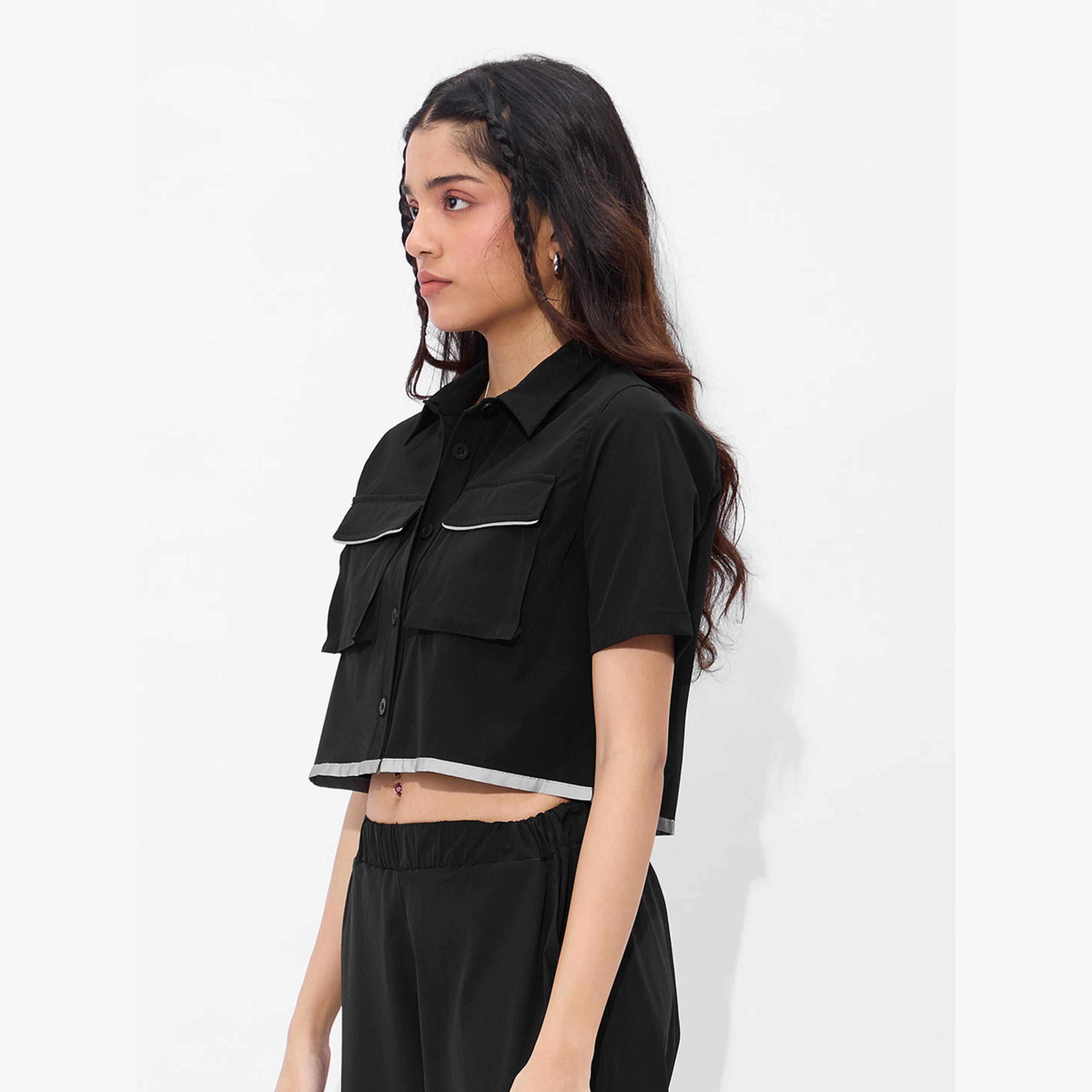 ذا سولد ستور × ستايلي - قميص قصير أسود مع جيب قابل للطي-women-clothing-shirtsandblouses-shirts-image-3