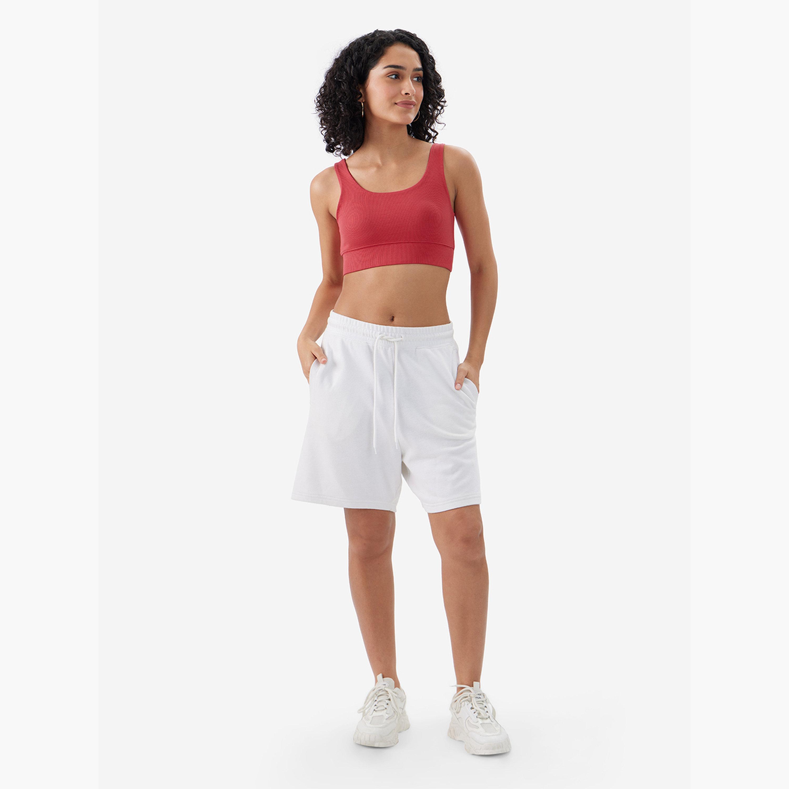 ذا سولد ستور × ستايلي - حمالة صدر حمراء مضلعة بفتحة رقبة دائرية-women-clothing-tshirts-image-2