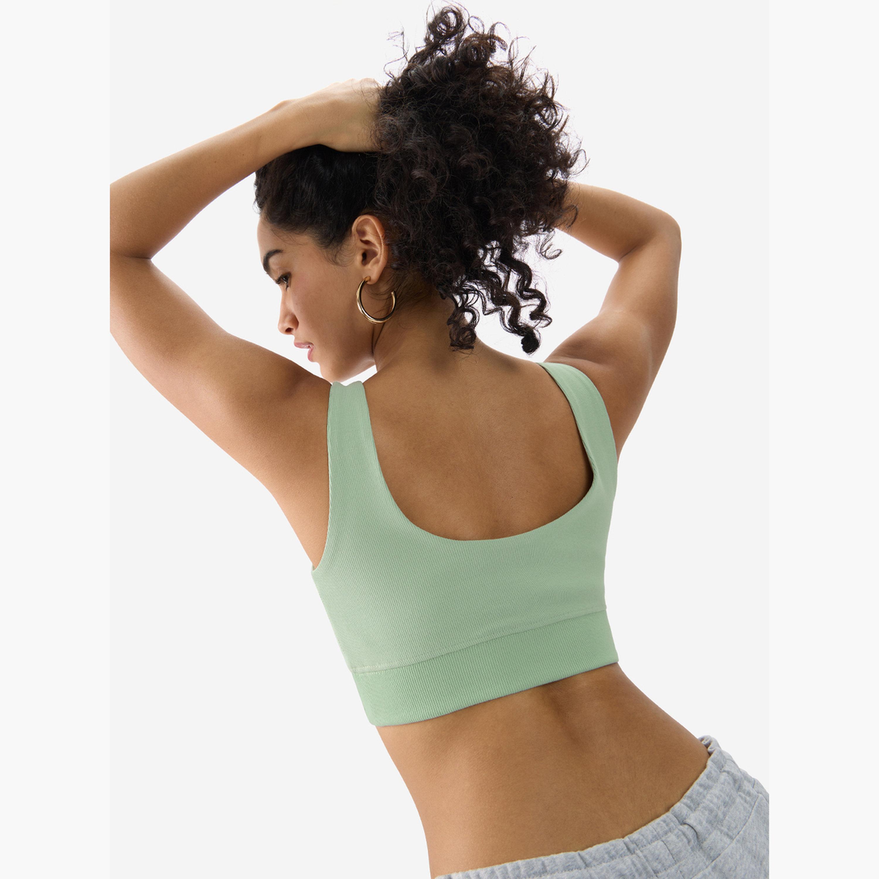 ذا سولد ستور × ستايلي - حمالة صدر خضراء مضلعة برقبة دائرية-women-clothing-tshirts-image-4
