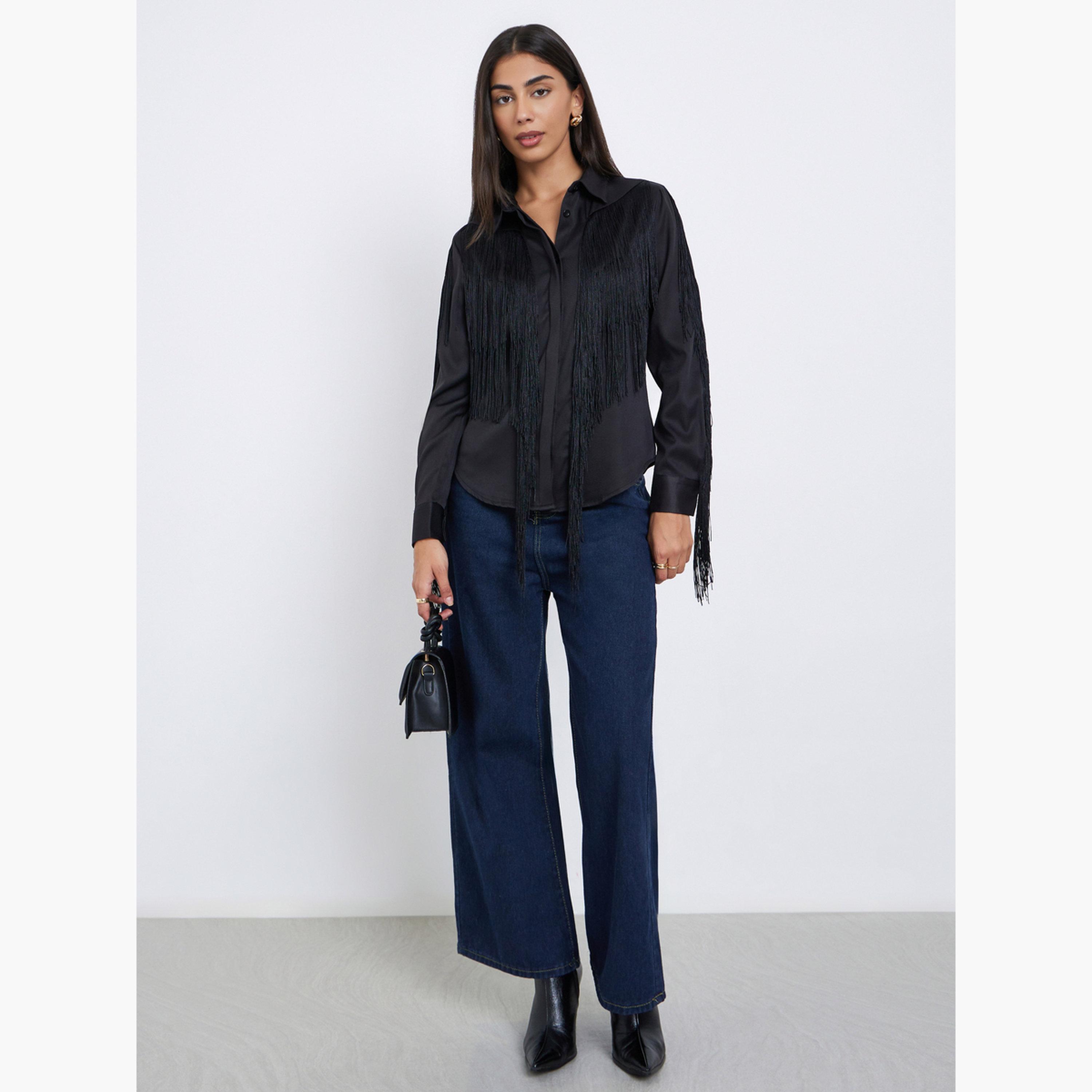 ستايلي - بلوزة شيفون خضراء سادة بأكمام جرس وتفاصيل كشكشة-women-clothing-shirtsandblouses-shirts-image-2